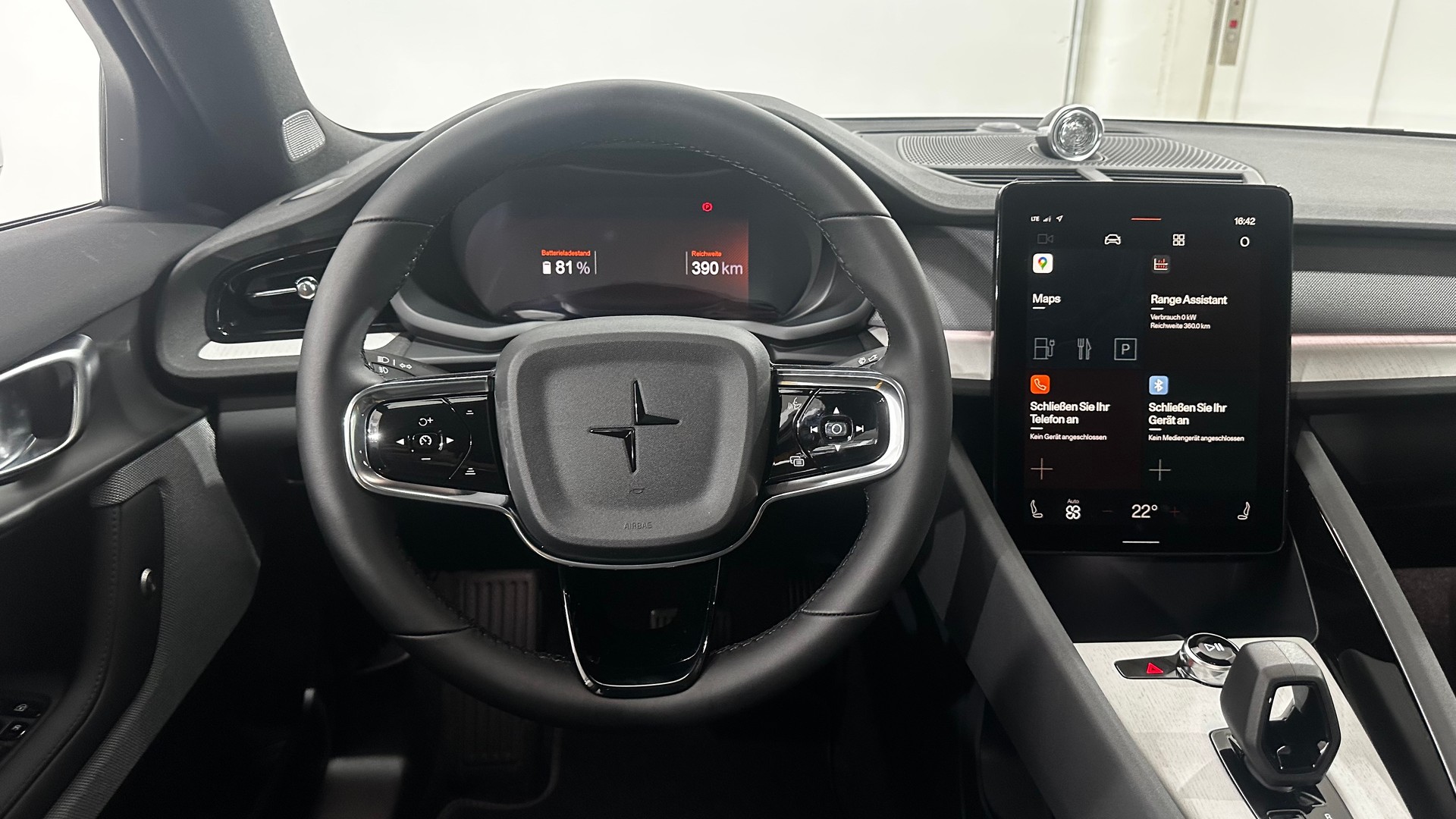 POLESTAR 2 Long Range Dual Motor Perfor-image-12
