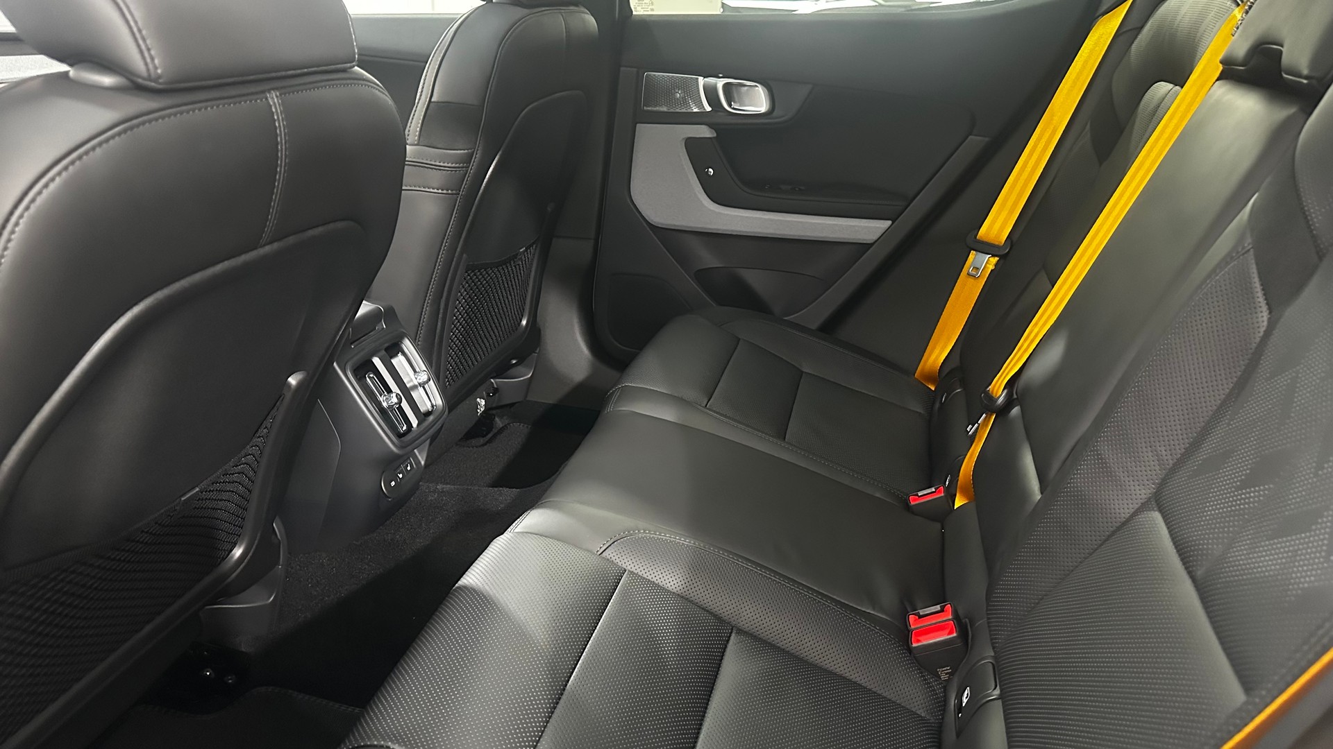 POLESTAR 2 Long Range Dual Motor Perfor-image-5