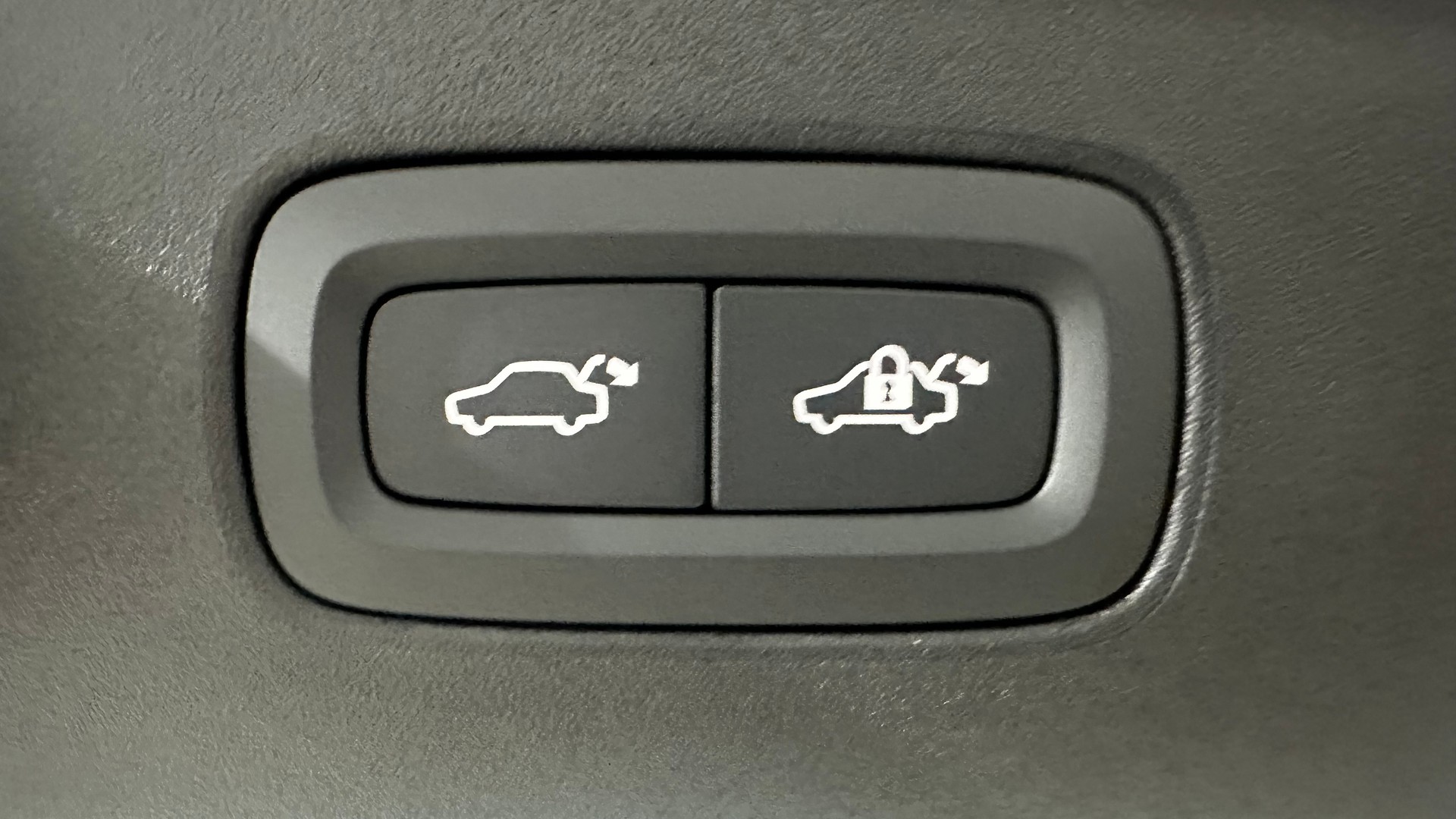 POLESTAR 2 Long Range Dual Motor Perfor-image-15