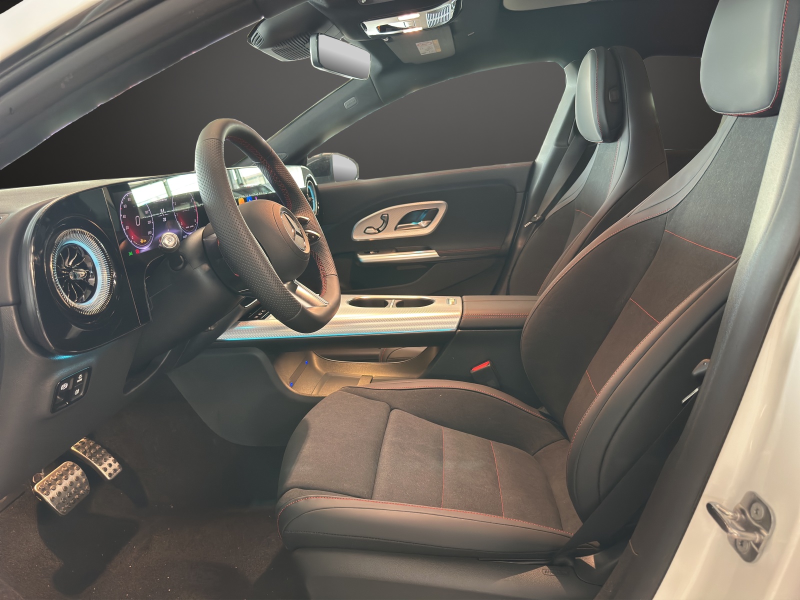 MERCEDES-BENZ CLA 220 8G-DCT 4Matic AMG Line-image-8