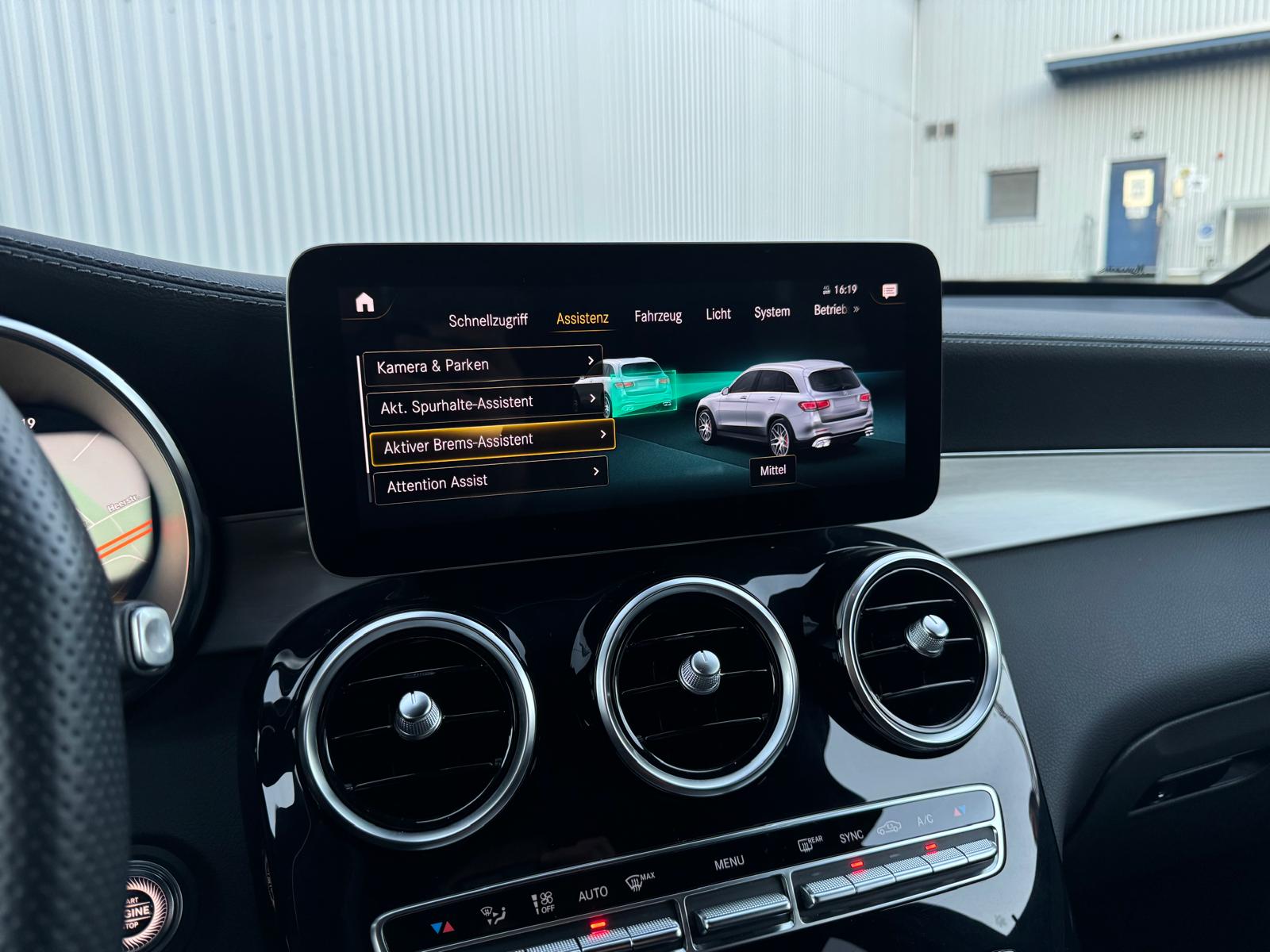 MERCEDES-BENZ GLC 63 AMG Limited All Black 650PS Performance 4Matic 9G-Tronic-image-18
