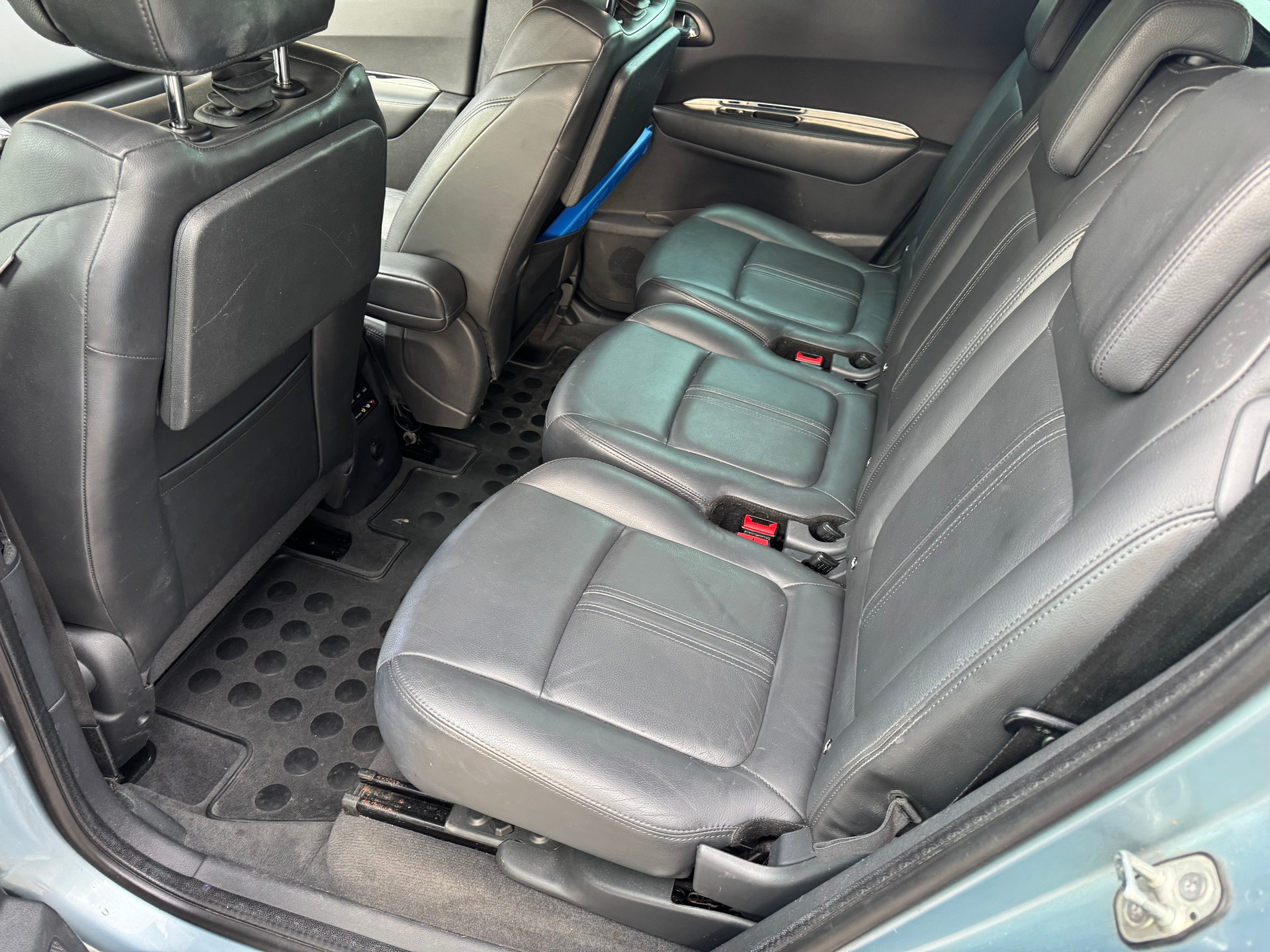 PEUGEOT 5008 2.0 HDI Sport Pack 7 Sitze-image-8