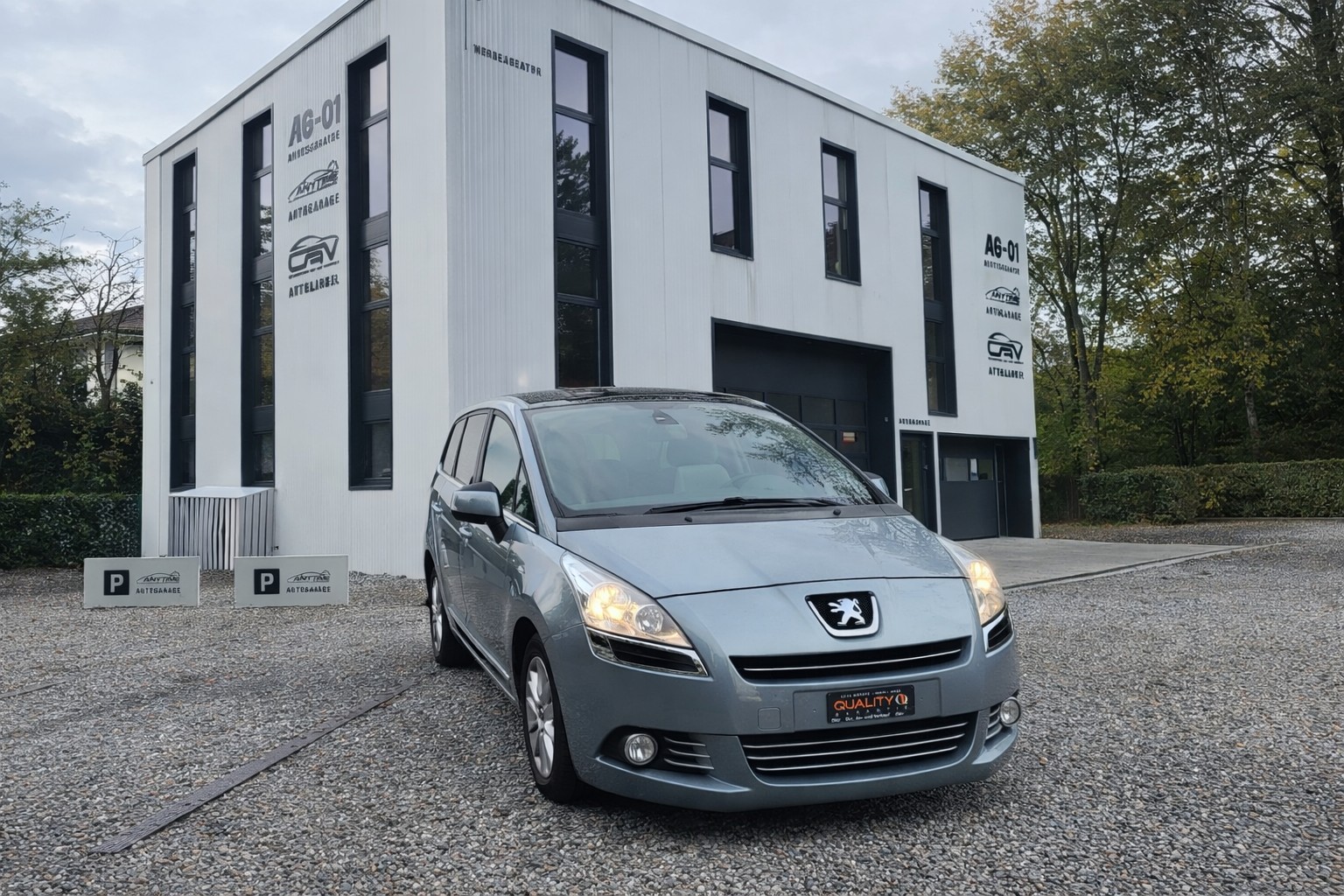 PEUGEOT 5008 2.0 HDI Sport Pack 7 Sitze