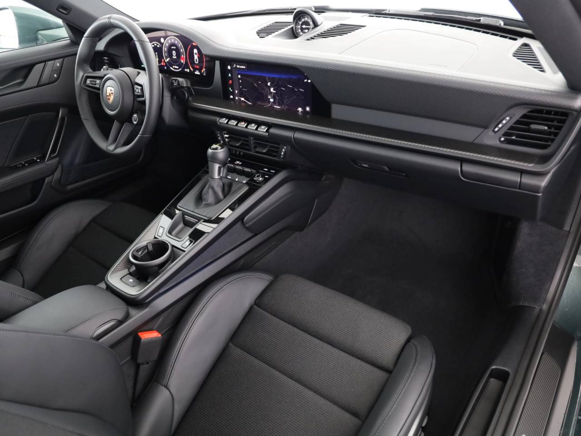 PORSCHE 911 GT3 mit Touring-Paket-image-10