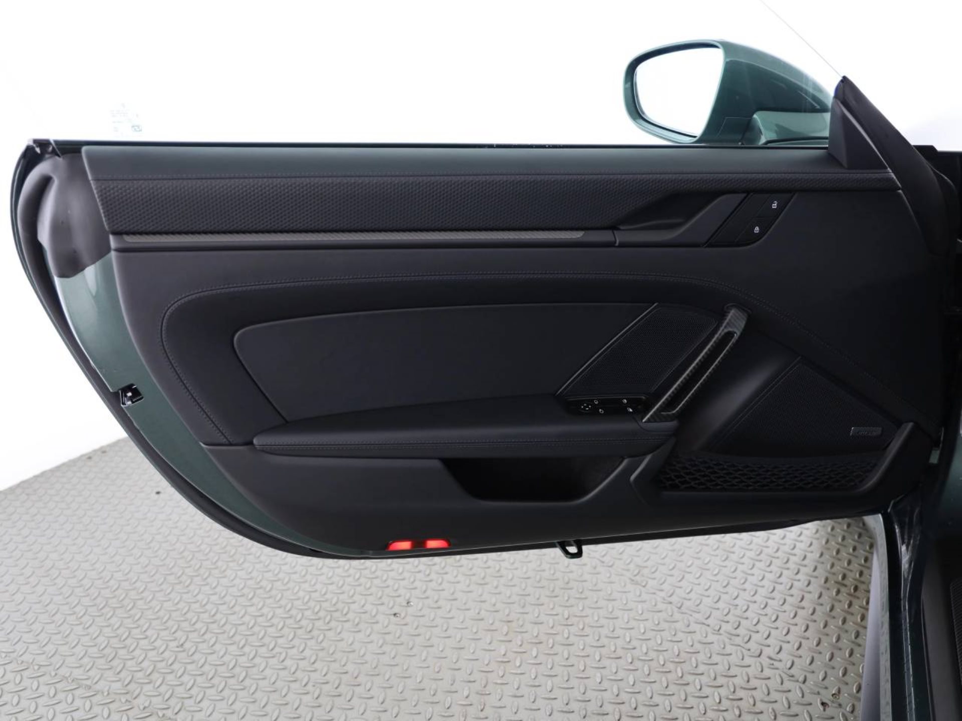 PORSCHE 911 GT3 mit Touring-Paket-image-17