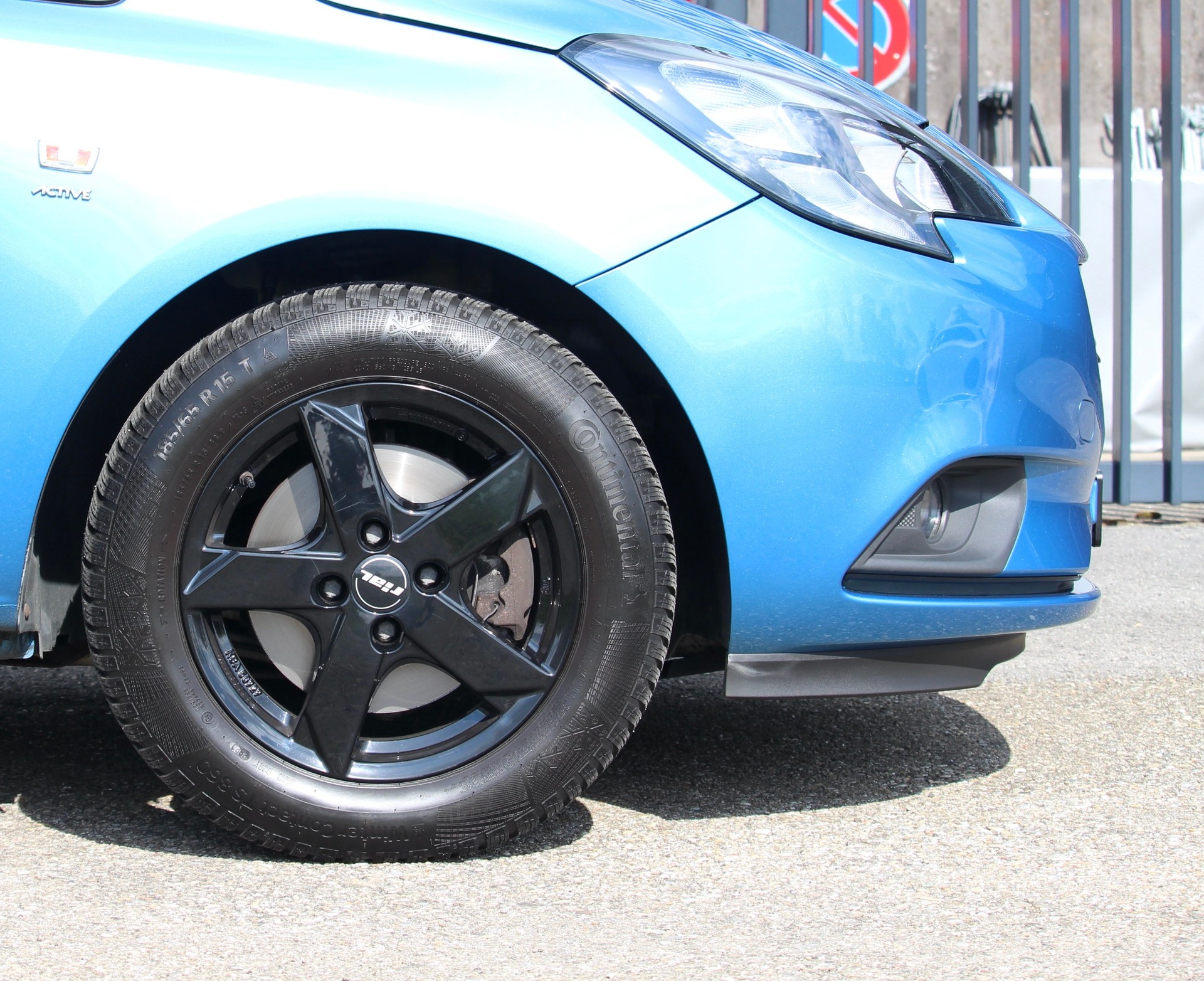 OPEL Corsa 1.4 Turbo Enjoy * Sonderfarbe Türkisblau Metallic *Lenkradheizung-image-4