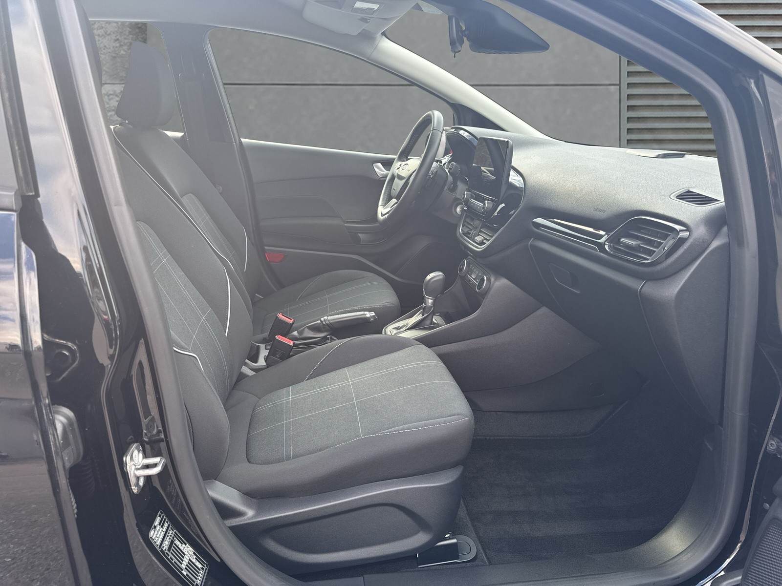 FORD Fiesta 1.0 SCTi Titanium Automat-image-8