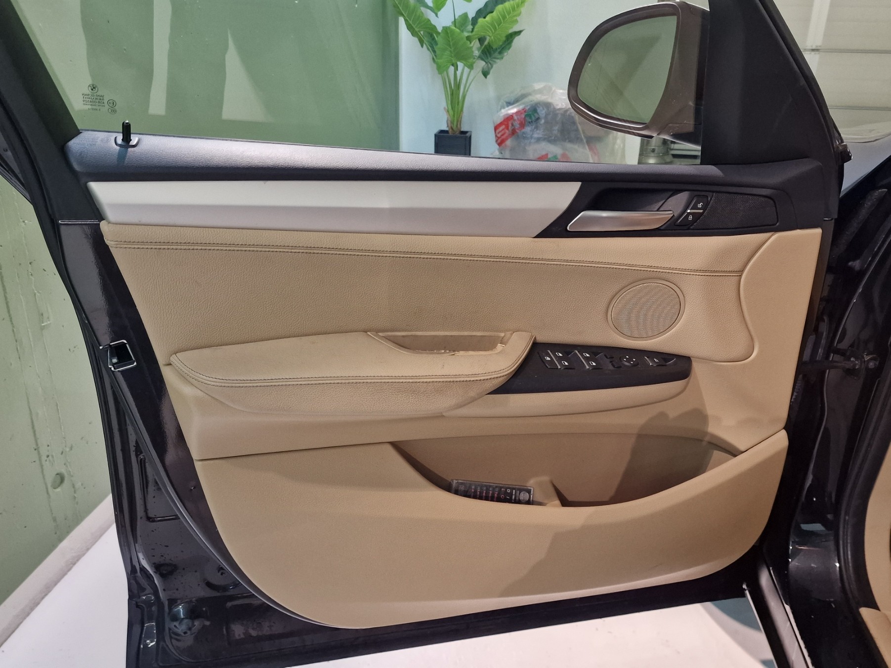 BMW X3 xDrive 20i-image-6