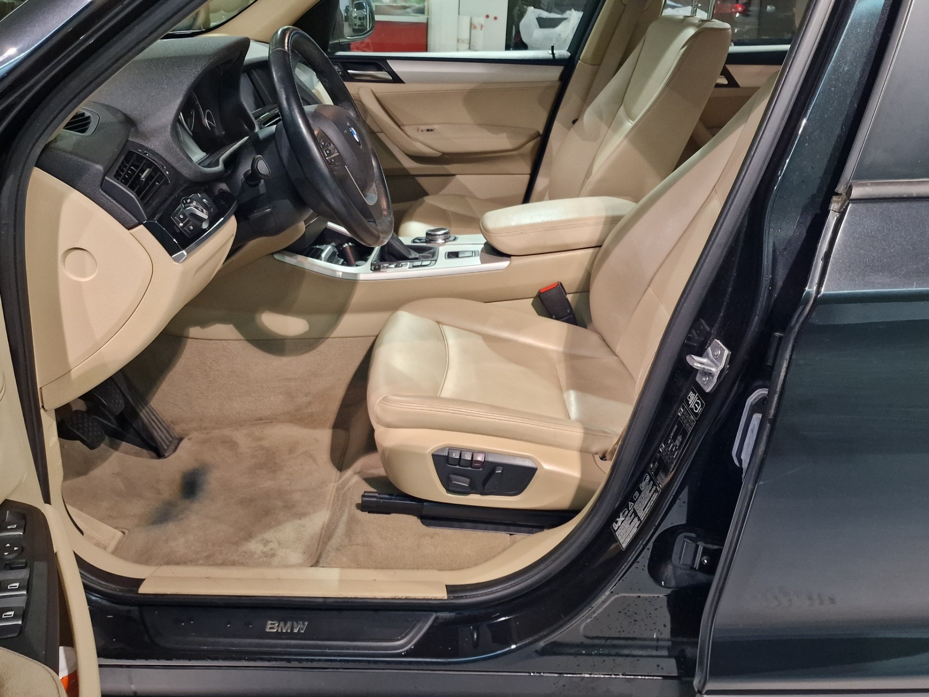 BMW X3 xDrive 20i-image-7