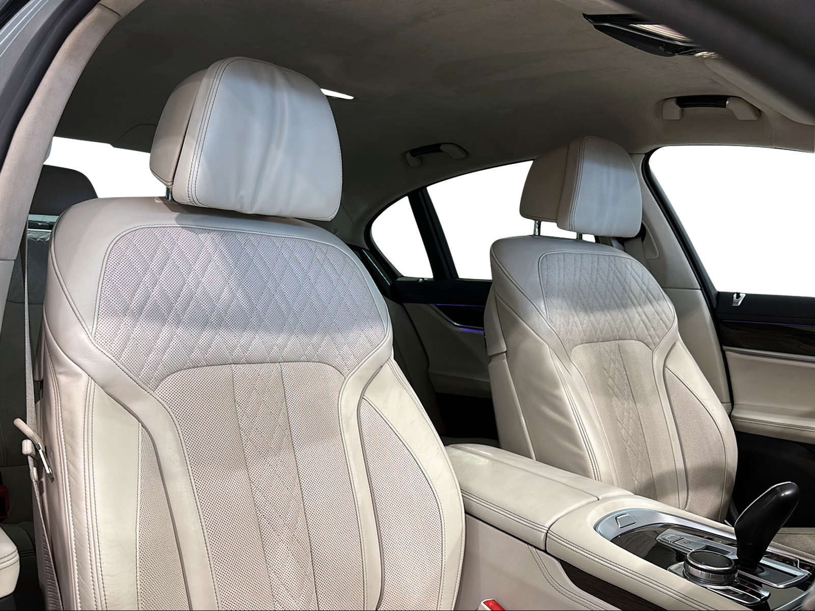 BMW 740d xDrive Steptronic-image-15