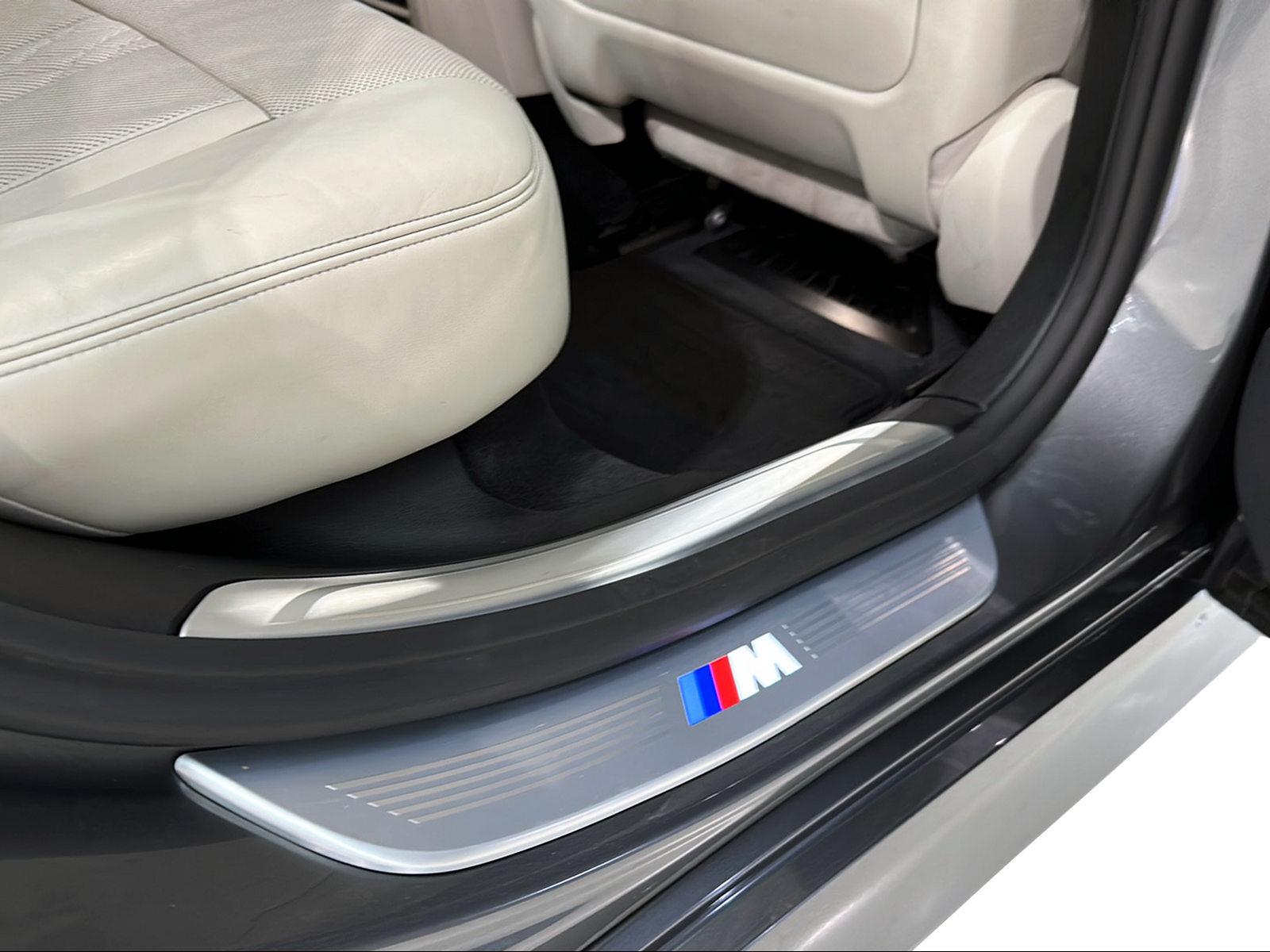 BMW 740d xDrive Steptronic-image-30