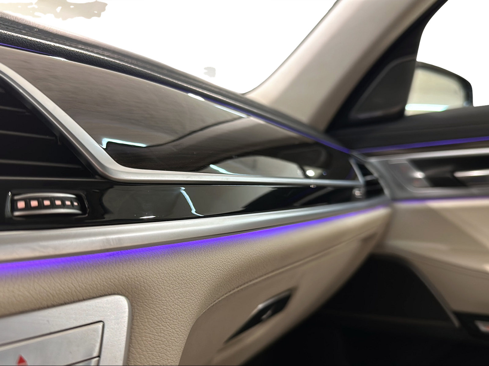 BMW 740d xDrive Steptronic-image-27