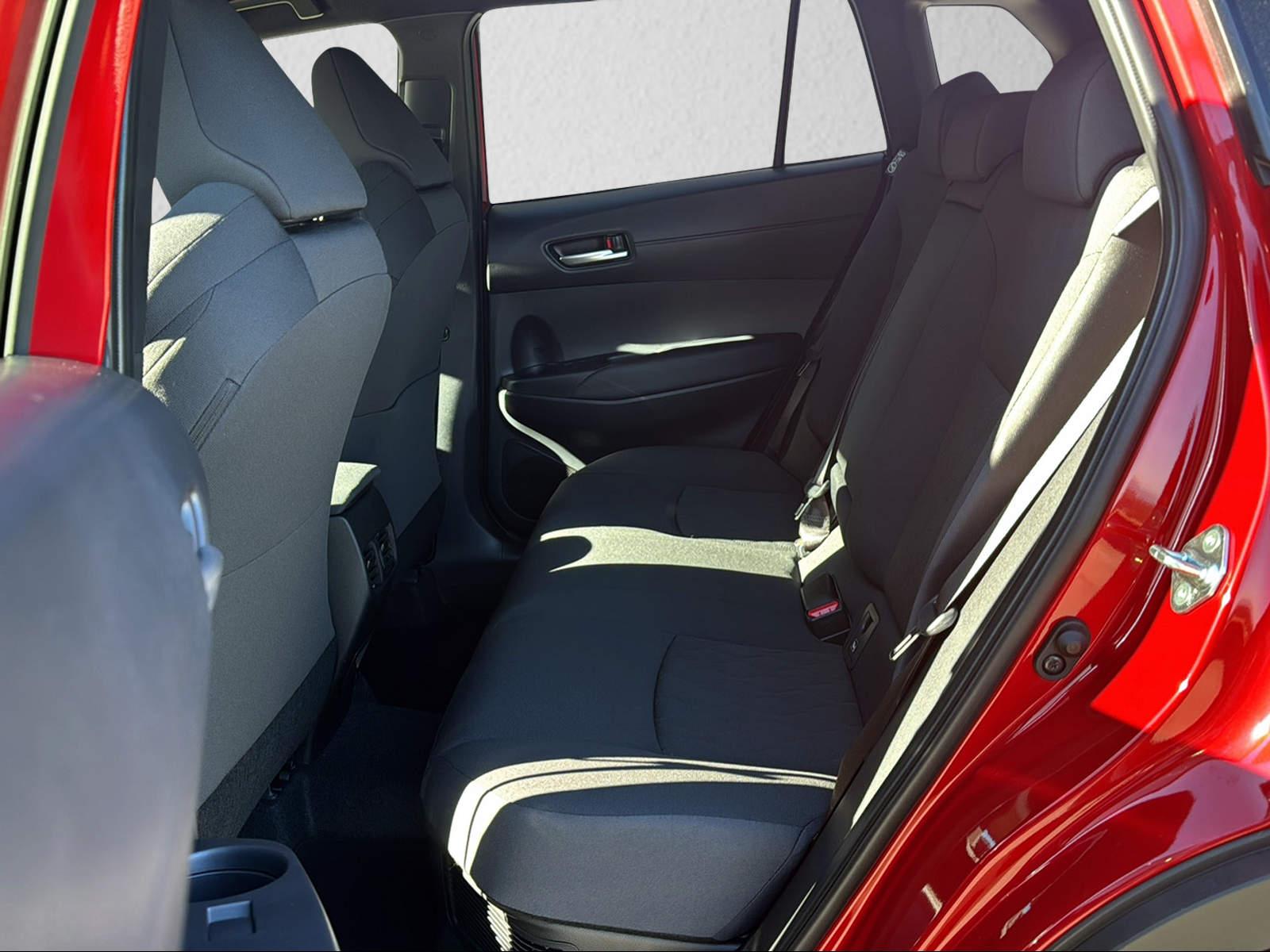 TOYOTA Corolla Cross 2.0 HSD Trend AWD-i-image-6