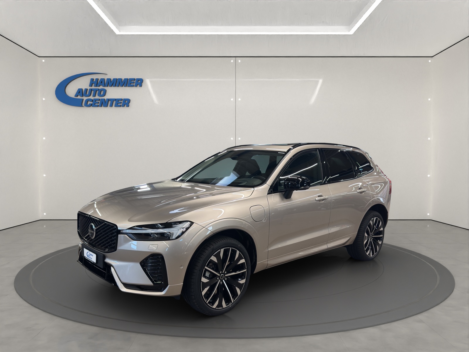 VOLVO XC60 2.0 T6 TE Ultra Dark eAWD-image-0