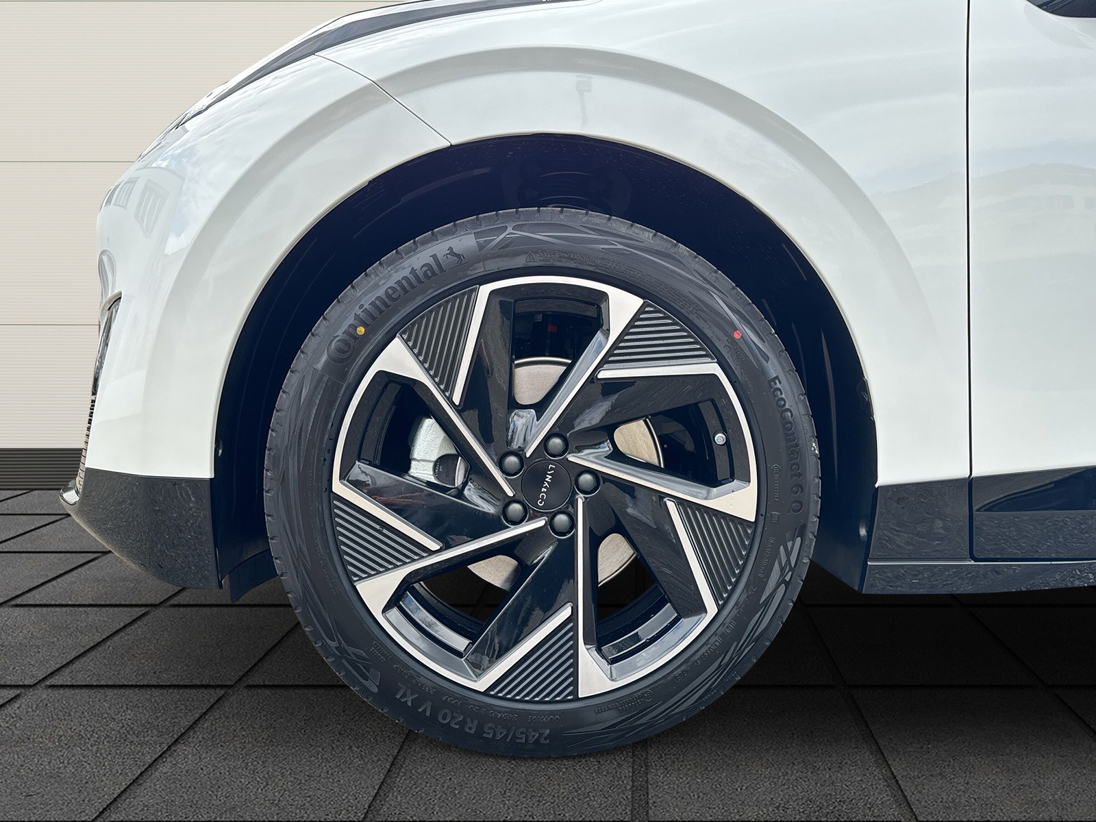 LYNK & CO 02 More-image-4