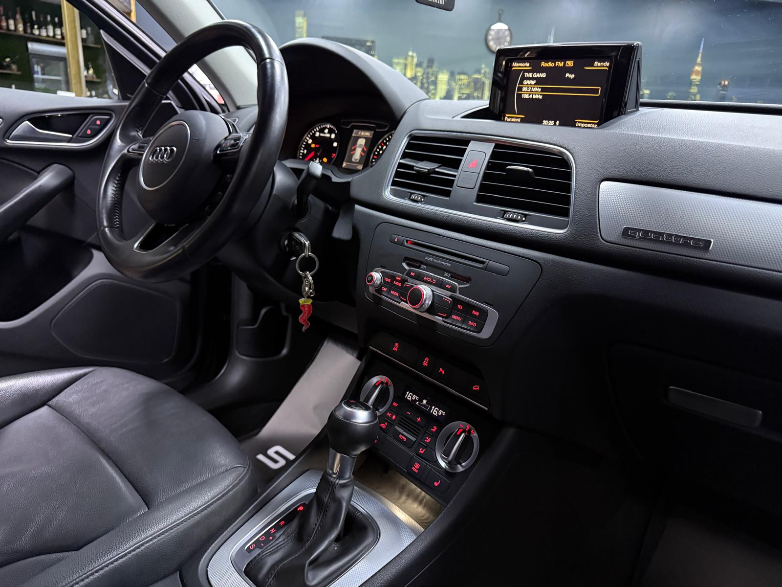 AUDI Q3 2.0 TFSI quattro S-tronic-image-9