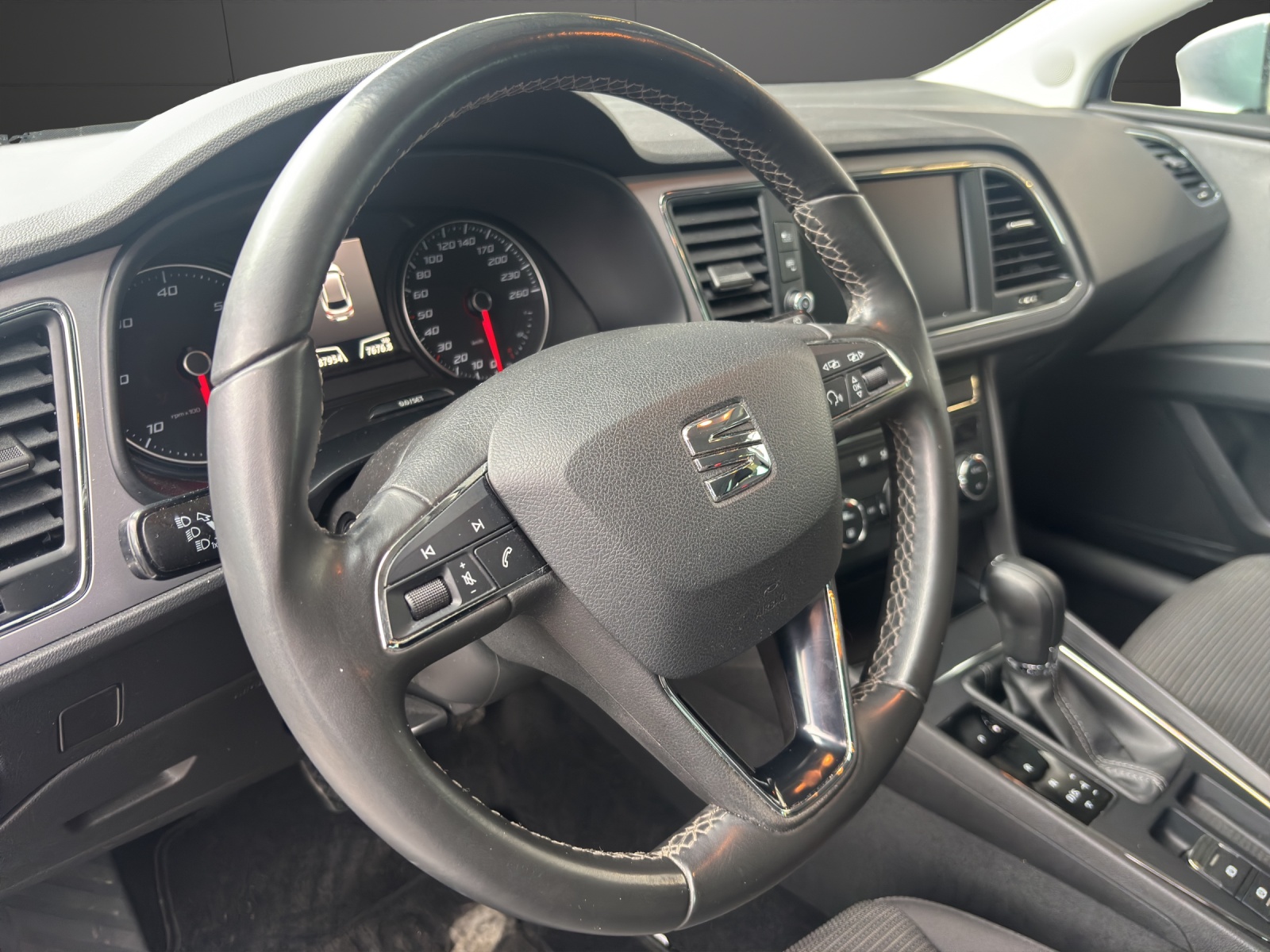 SEAT Leon ST 1.6 TDI CR Style-image-3