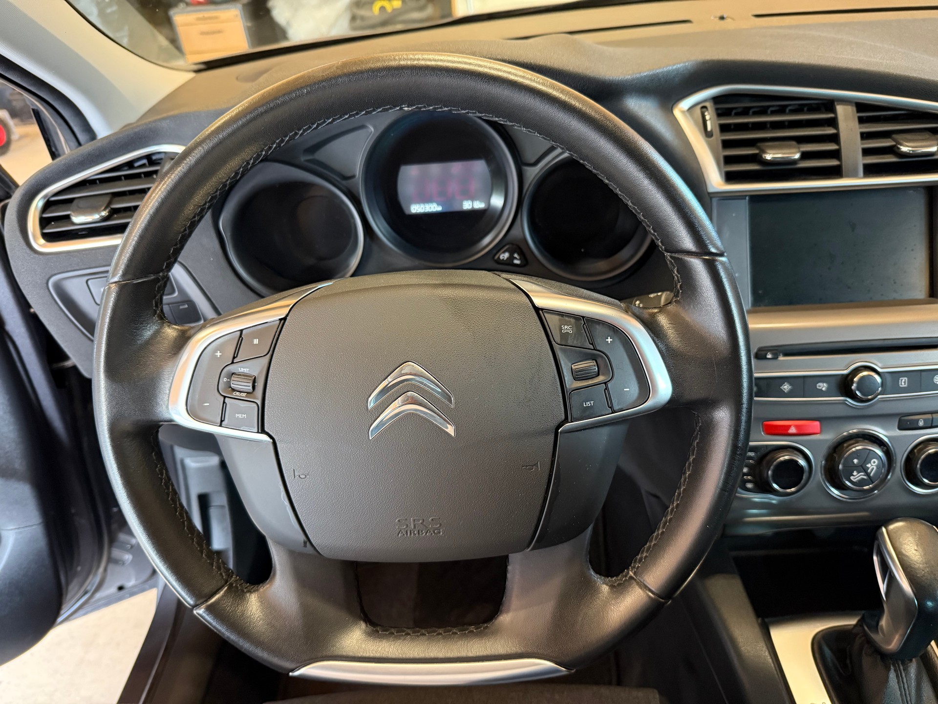 CITROEN C4 1.2 Pure Tech Feel Edition Automatic-image-9