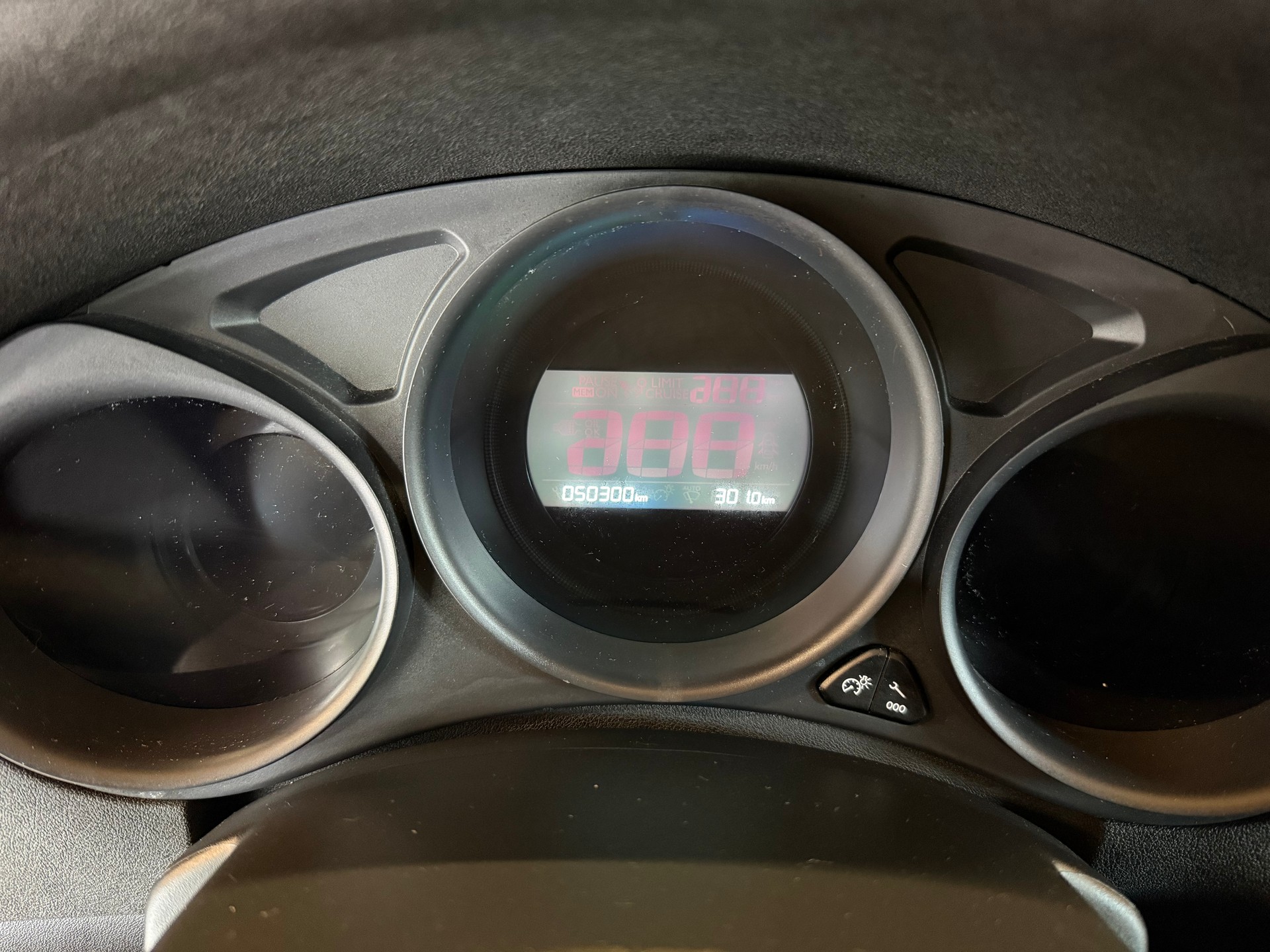 CITROEN C4 1.2 Pure Tech Feel Edition Automatic-image-10