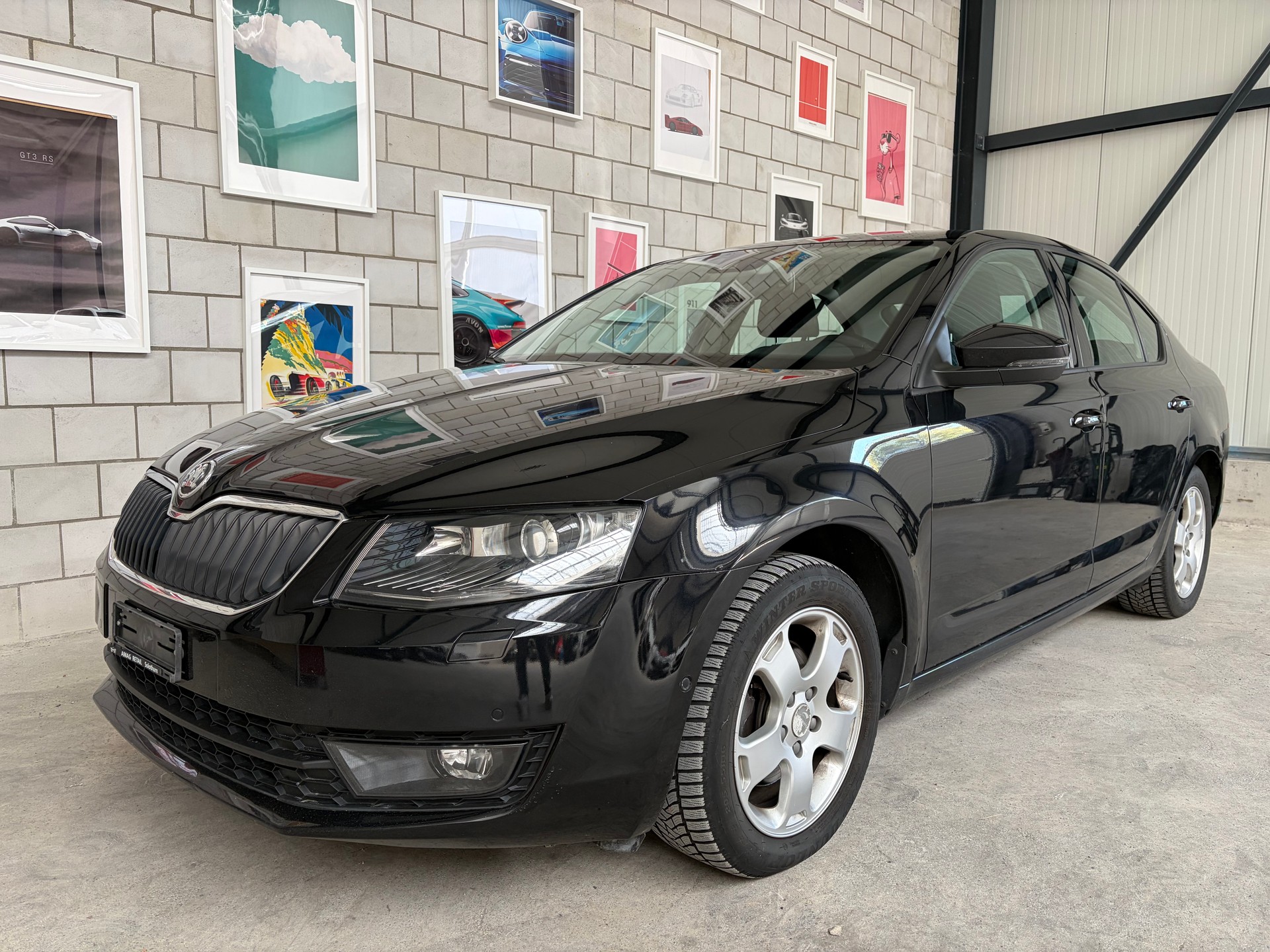 SKODA Octavia 2.0 TDI Elegance DSG-image-1