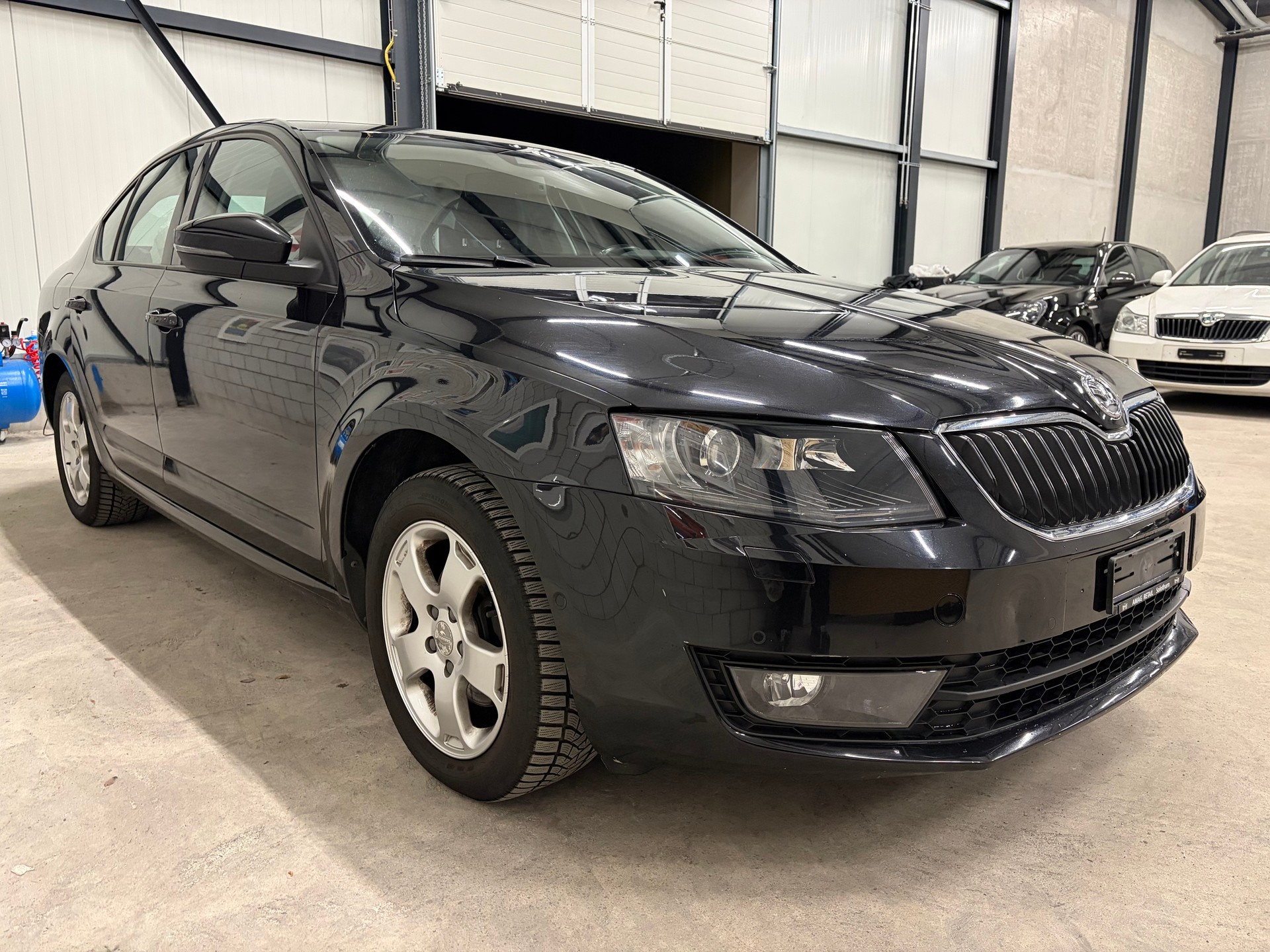 SKODA Octavia 2.0 TDI Elegance DSG-image-2