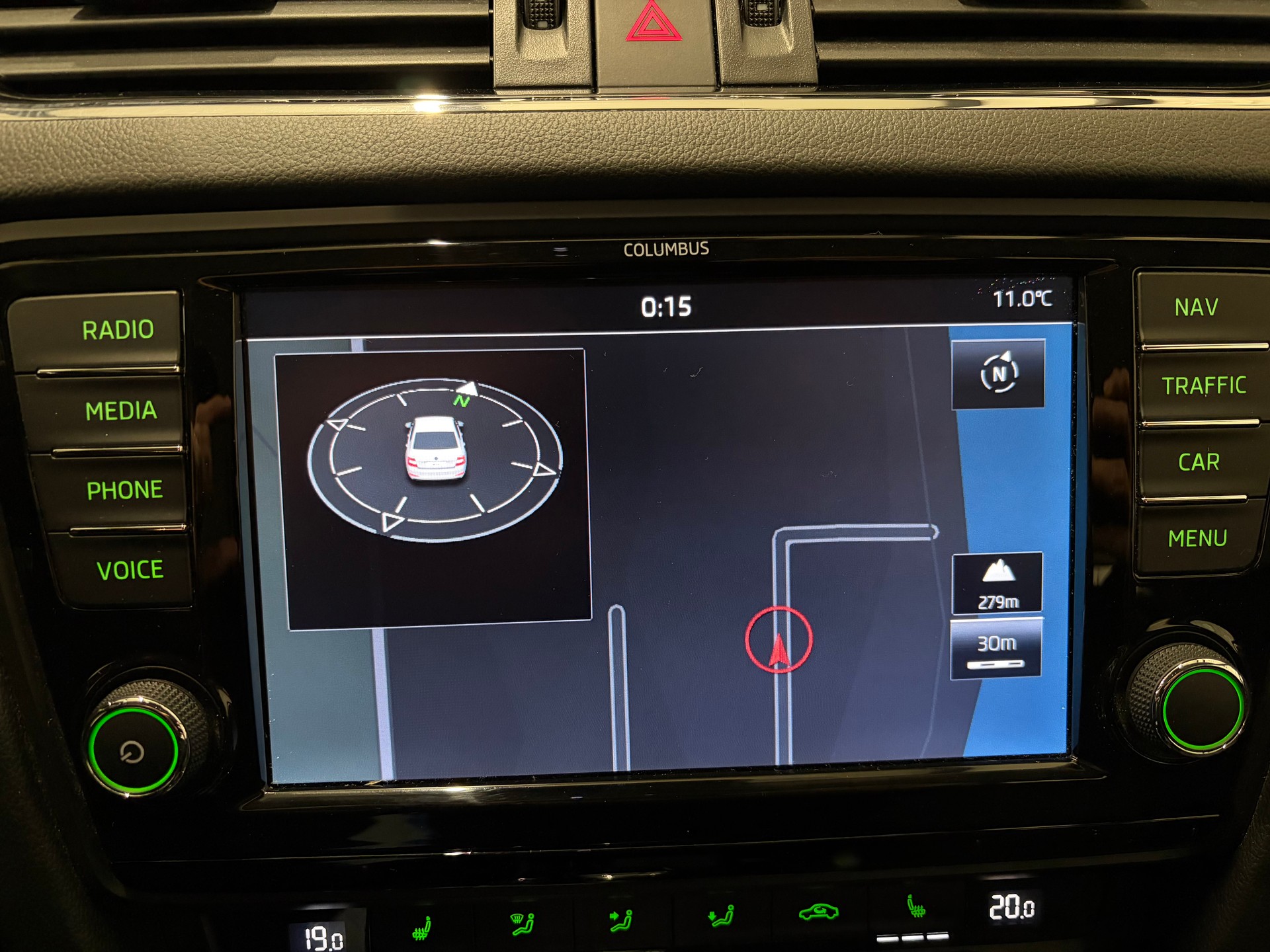 SKODA Octavia 2.0 TDI Elegance DSG-image-9