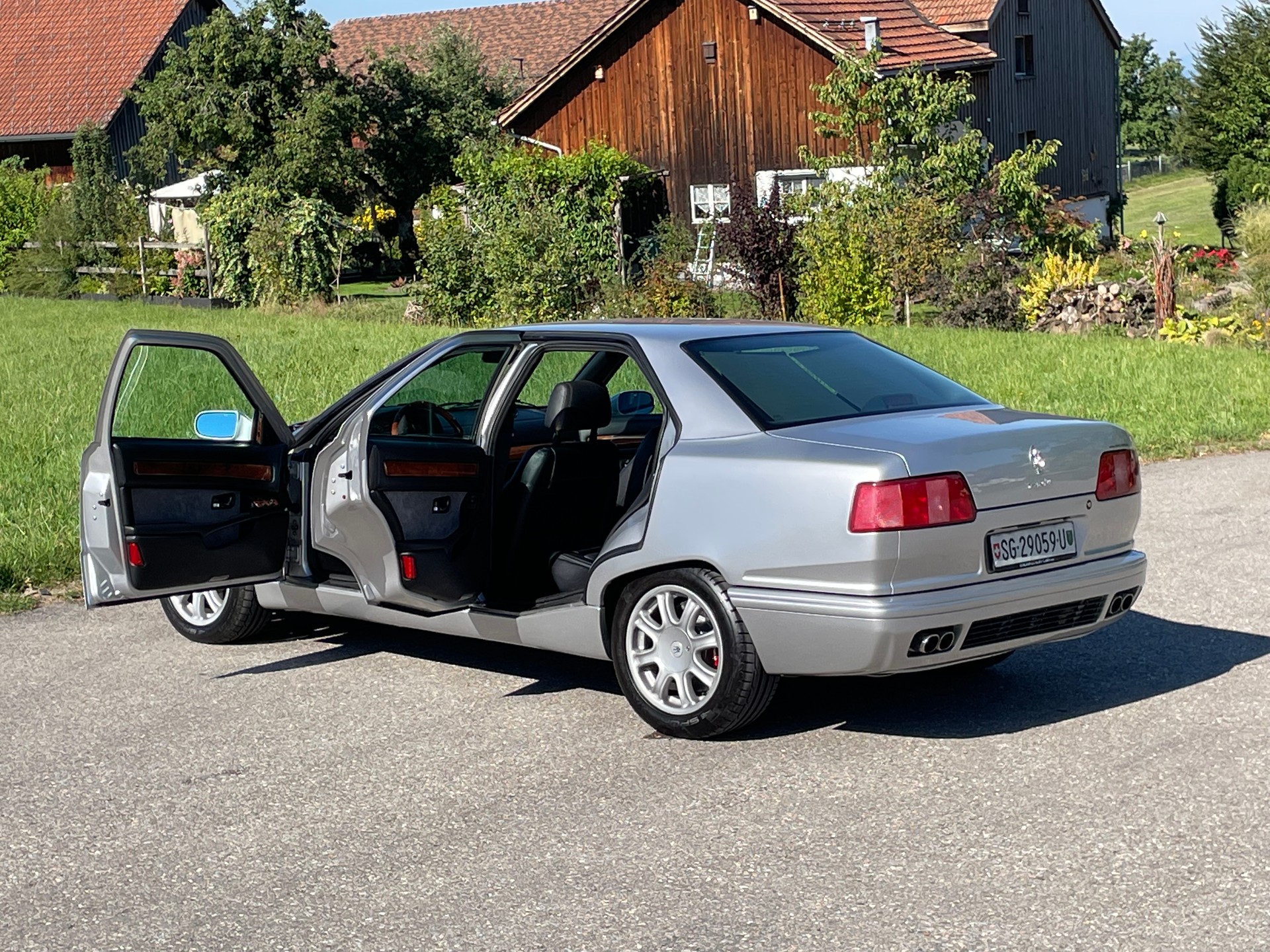 MASERATI Quattroporte 3.2-image-3