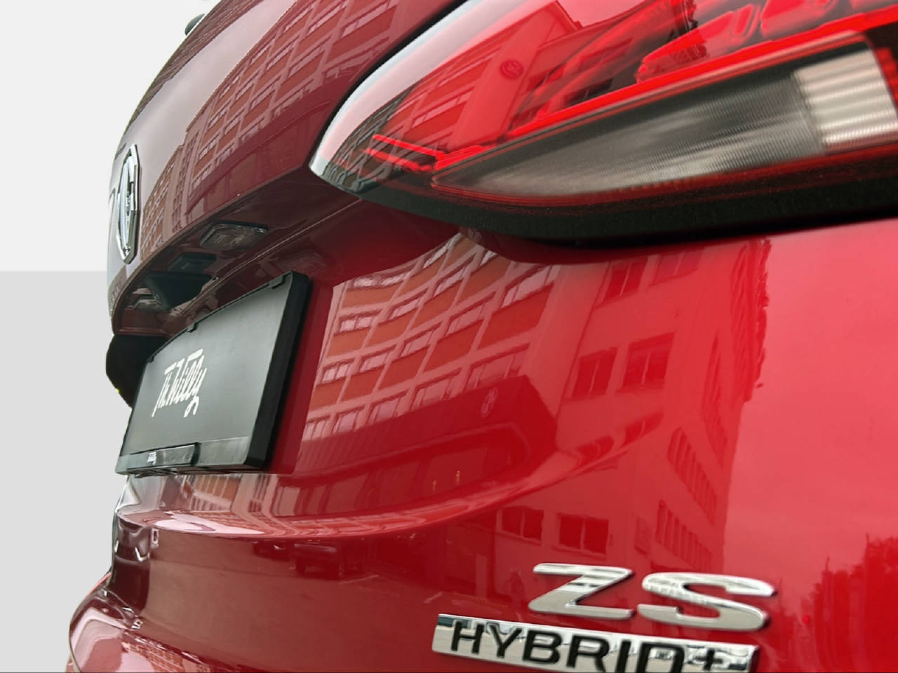 MG ZS 1.5 Hybrid+ Luxury-image-9