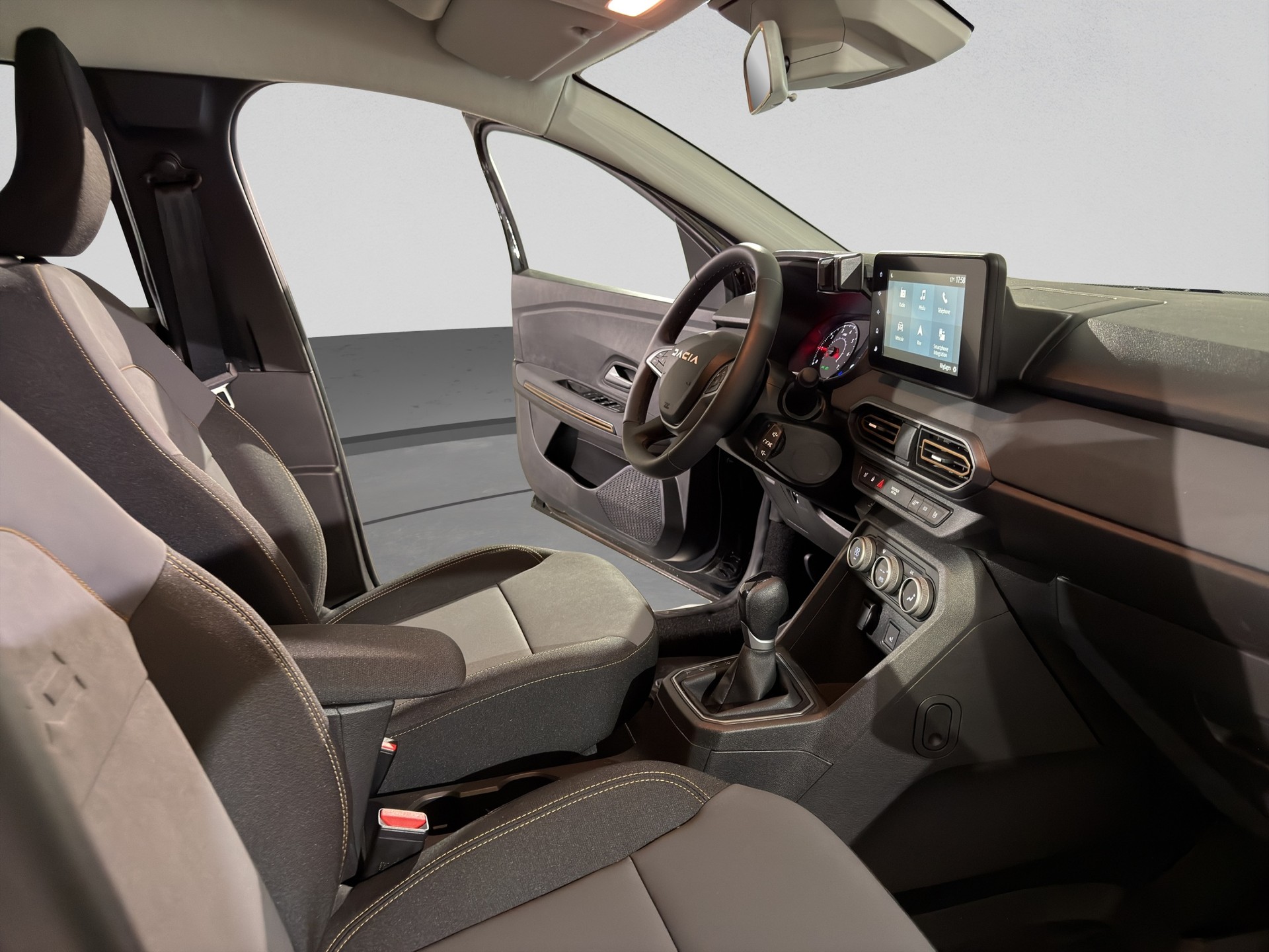 DACIA Sandero Stepway TCe 90 Extreme+ CVT-image-16