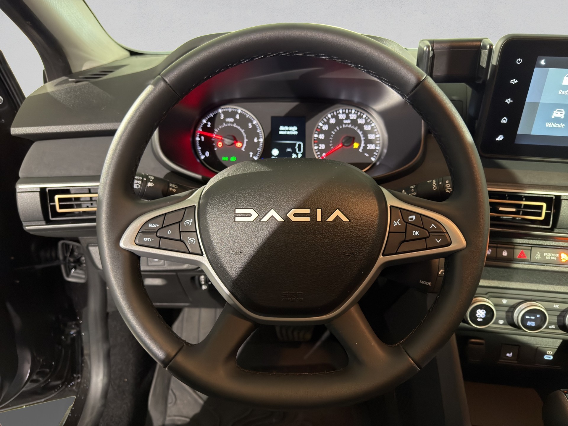 DACIA Sandero Stepway TCe 90 Extreme+ CVT-image-9