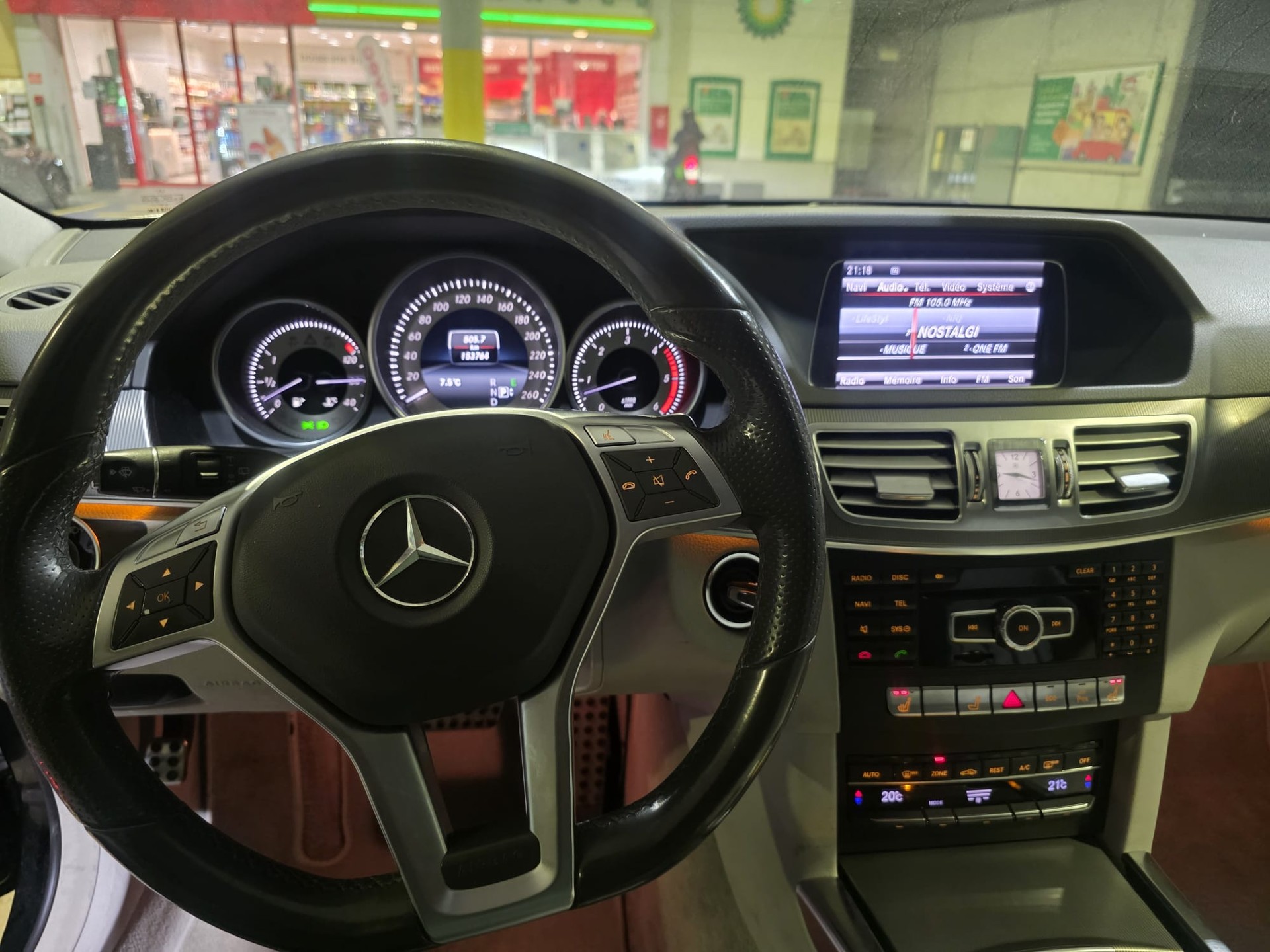 MERCEDES-BENZ CDI AMG LINE 4-MATIC-image-2