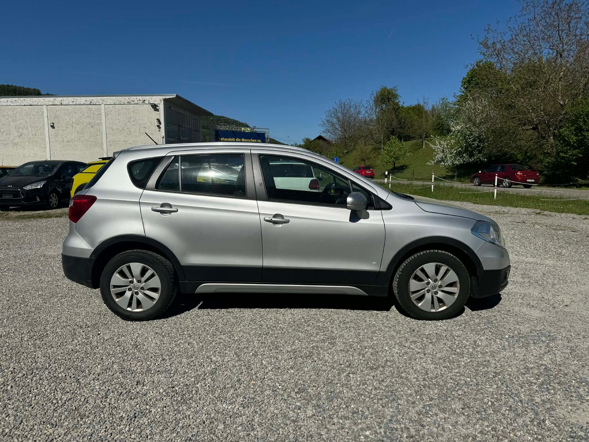 SUZUKI SX4 S-Cross 1.6 TD Compact+ 4WD-image-3