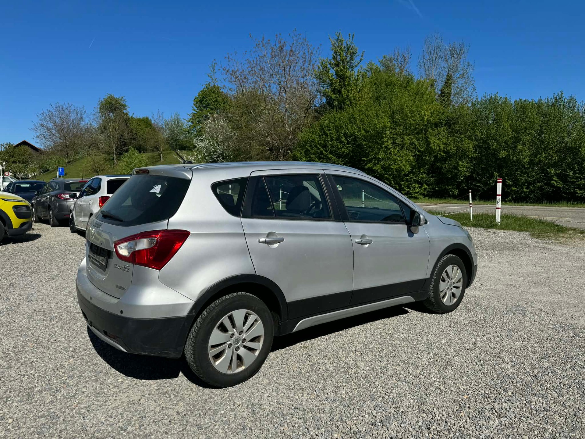SUZUKI SX4 S-Cross 1.6 TD Compact+ 4WD-image-5