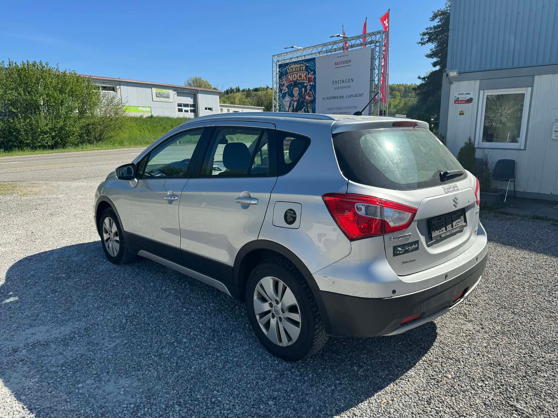 SUZUKI SX4 S-Cross 1.6 TD Compact+ 4WD-image-7