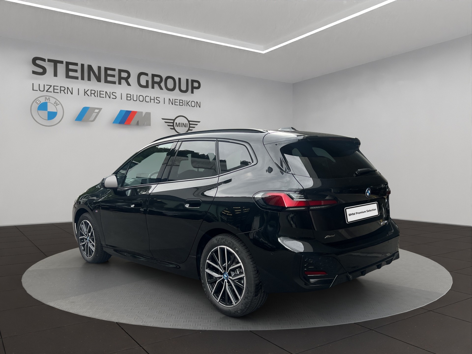 BMW 230e xDrive Active Tourer M Sport-image-7