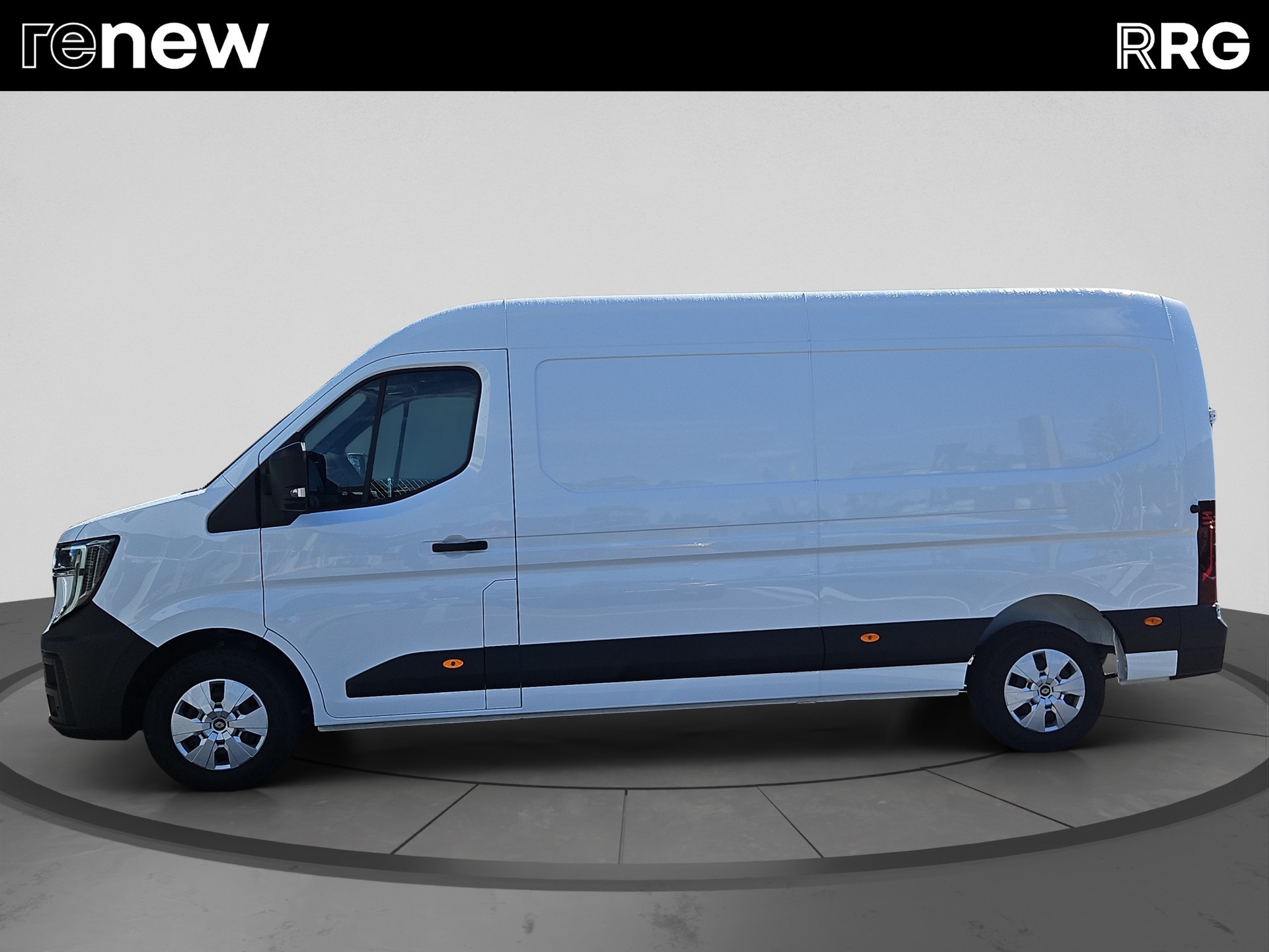 RENAULT Master T35 2.3 Blue dCi 135 L3H2-image-4