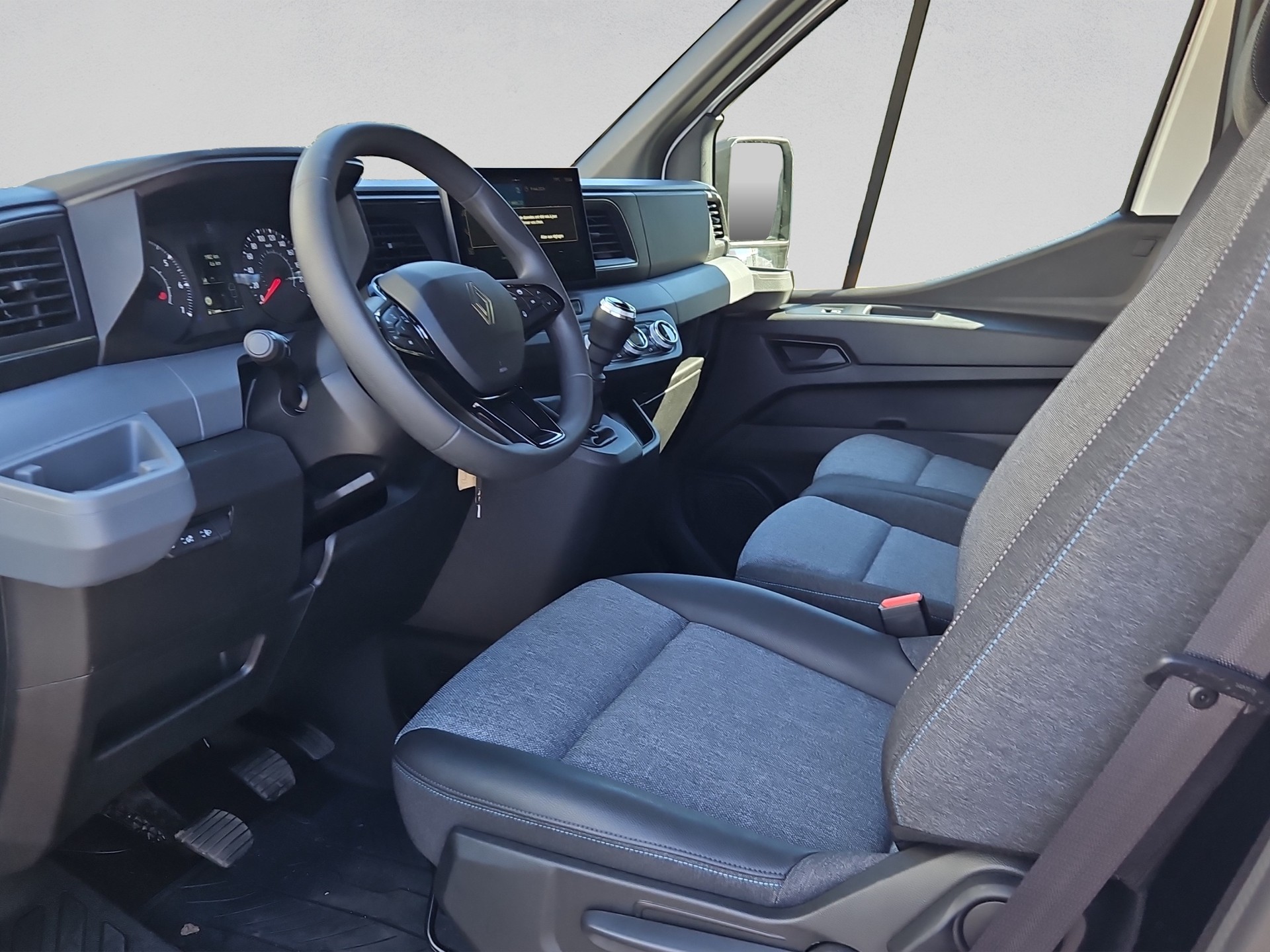 RENAULT Master T35 2.3 Blue dCi 135 L3H2-image-7