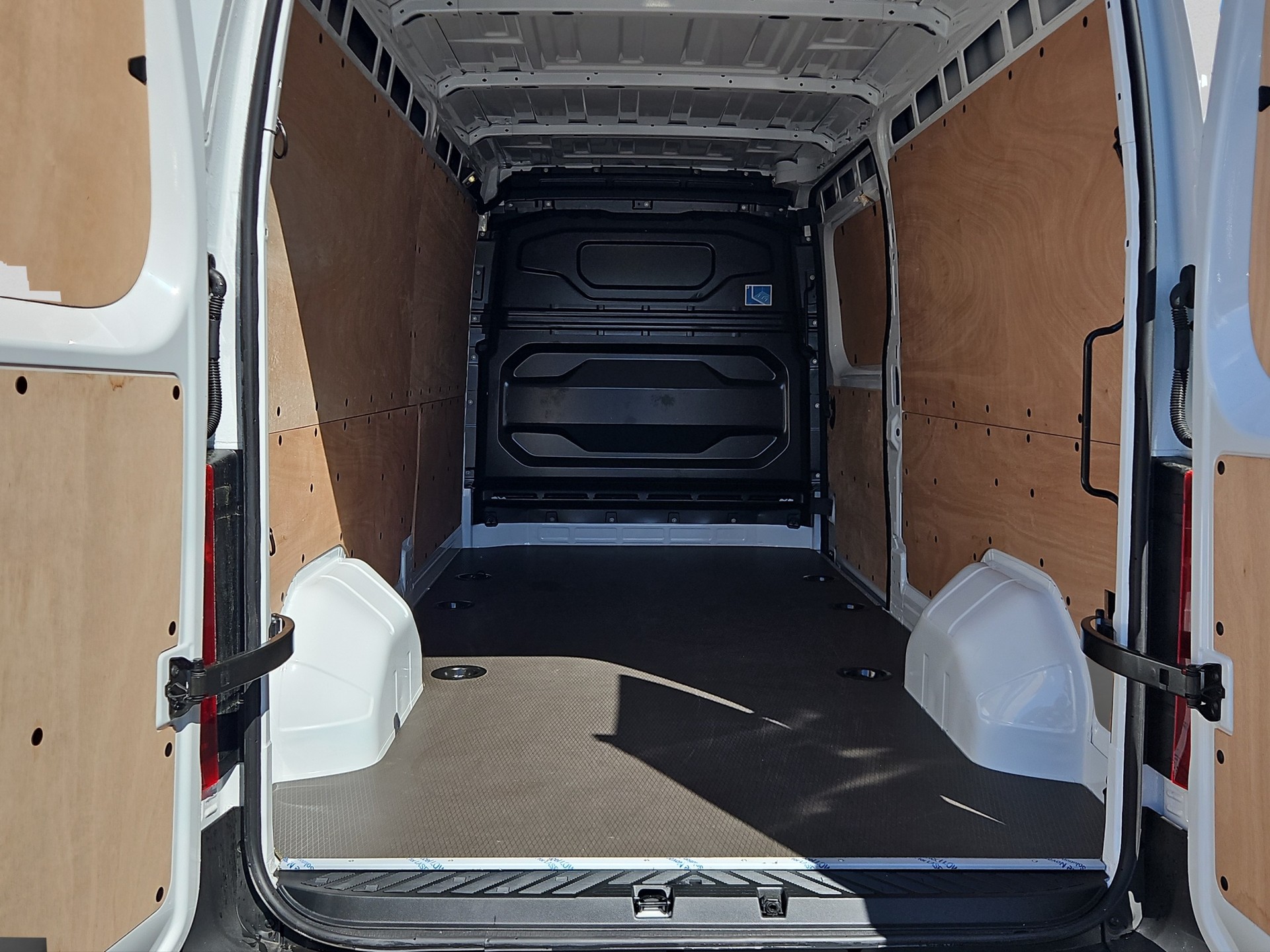 RENAULT Master T35 2.3 Blue dCi 135 L3H2-image-14