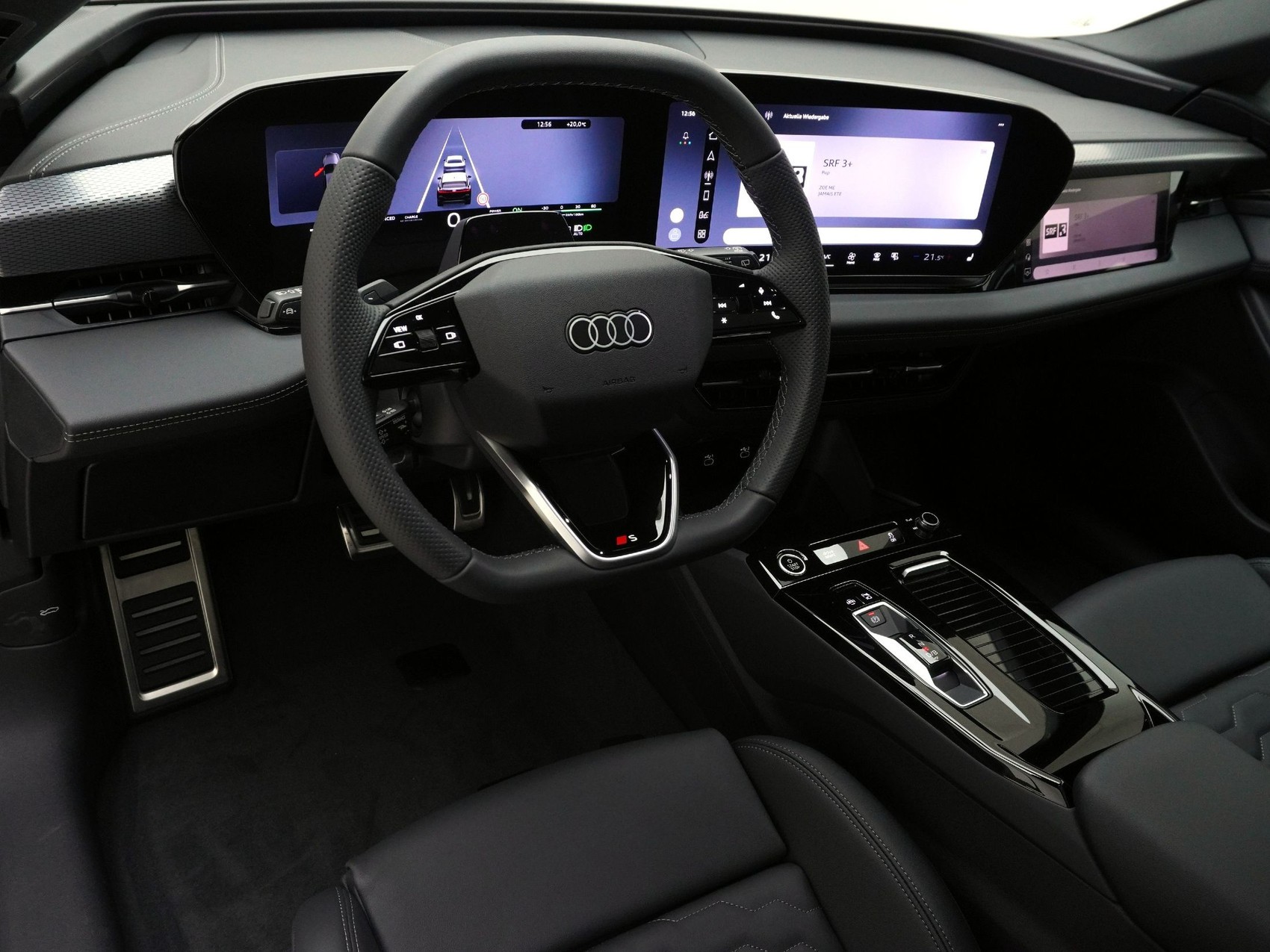 AUDI A6 e-tron Avant quattro S line-image-10