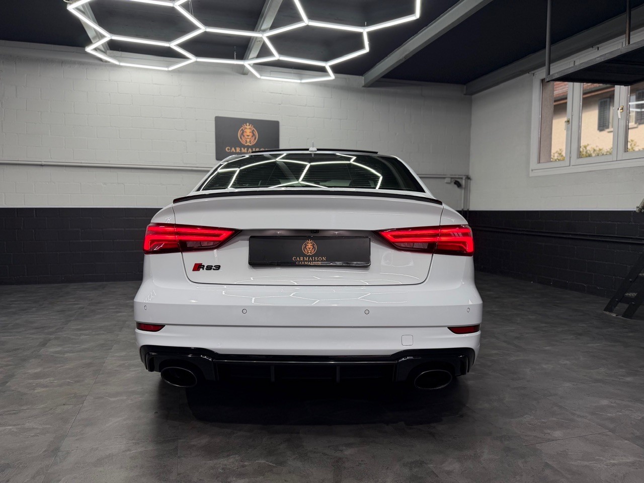 AUDI RS3 Limousine 2.5 TSI quattro | OHNE OPF | Aversus Wheels | Schiebedach | Bang&Olufsen | ACC-image-7