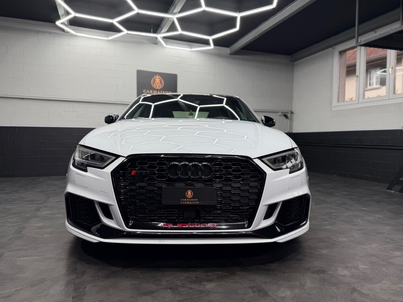 AUDI RS3 Limousine 2.5 TSI quattro | OHNE OPF | Aversus Wheels | Schiebedach | Bang&Olufsen | ACC-image-1
