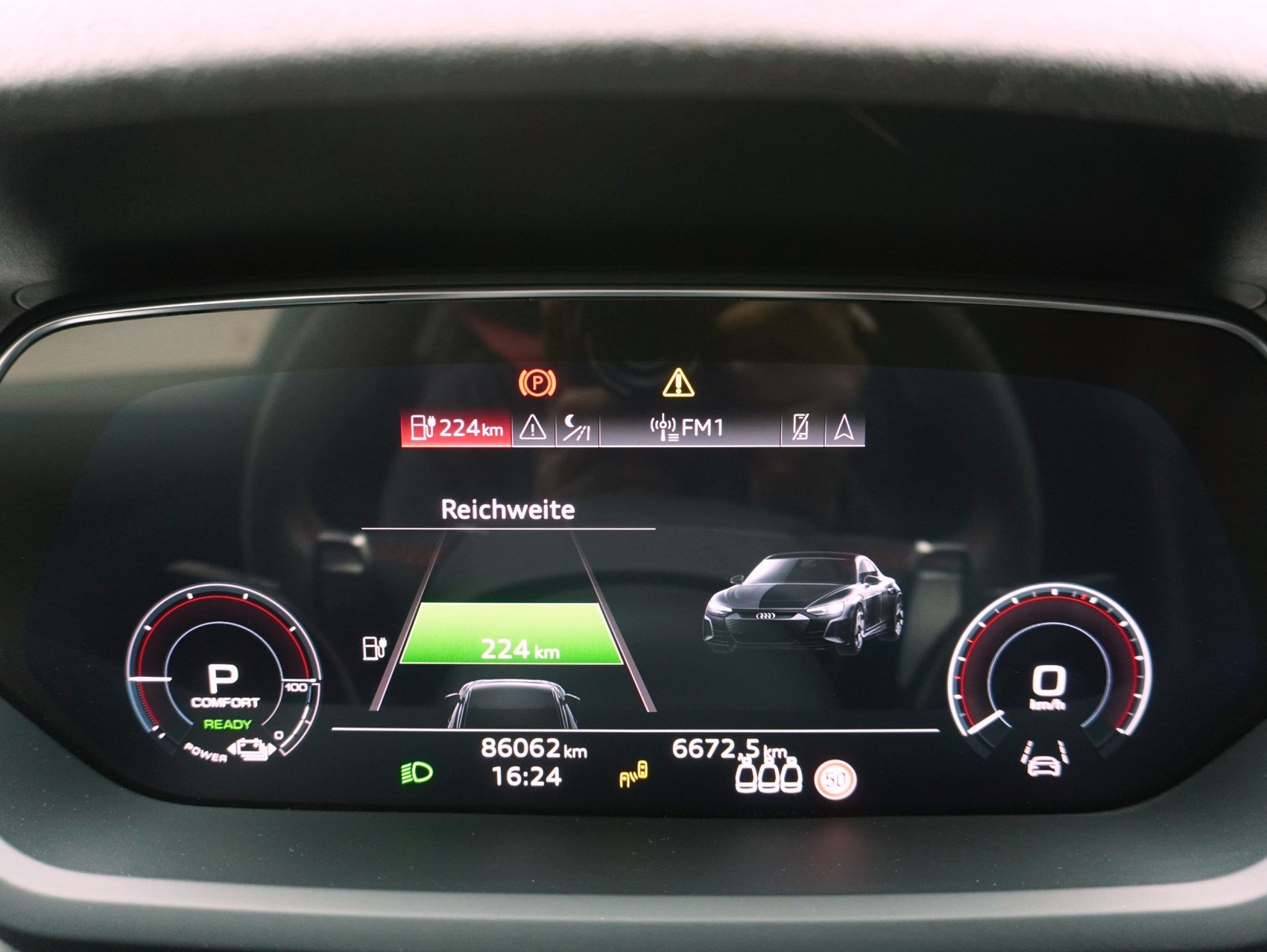 AUDI e-tron GT RS quattro **Carbon Optik / Hinterachslenkung / Matrix / uvm.**-image-16