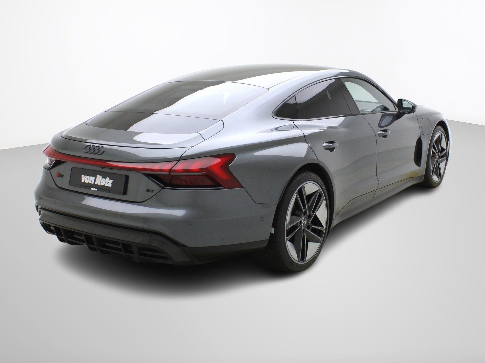 AUDI e-tron GT RS quattro **Carbon Optik / Hinterachslenkung / Matrix / uvm.**-image-4
