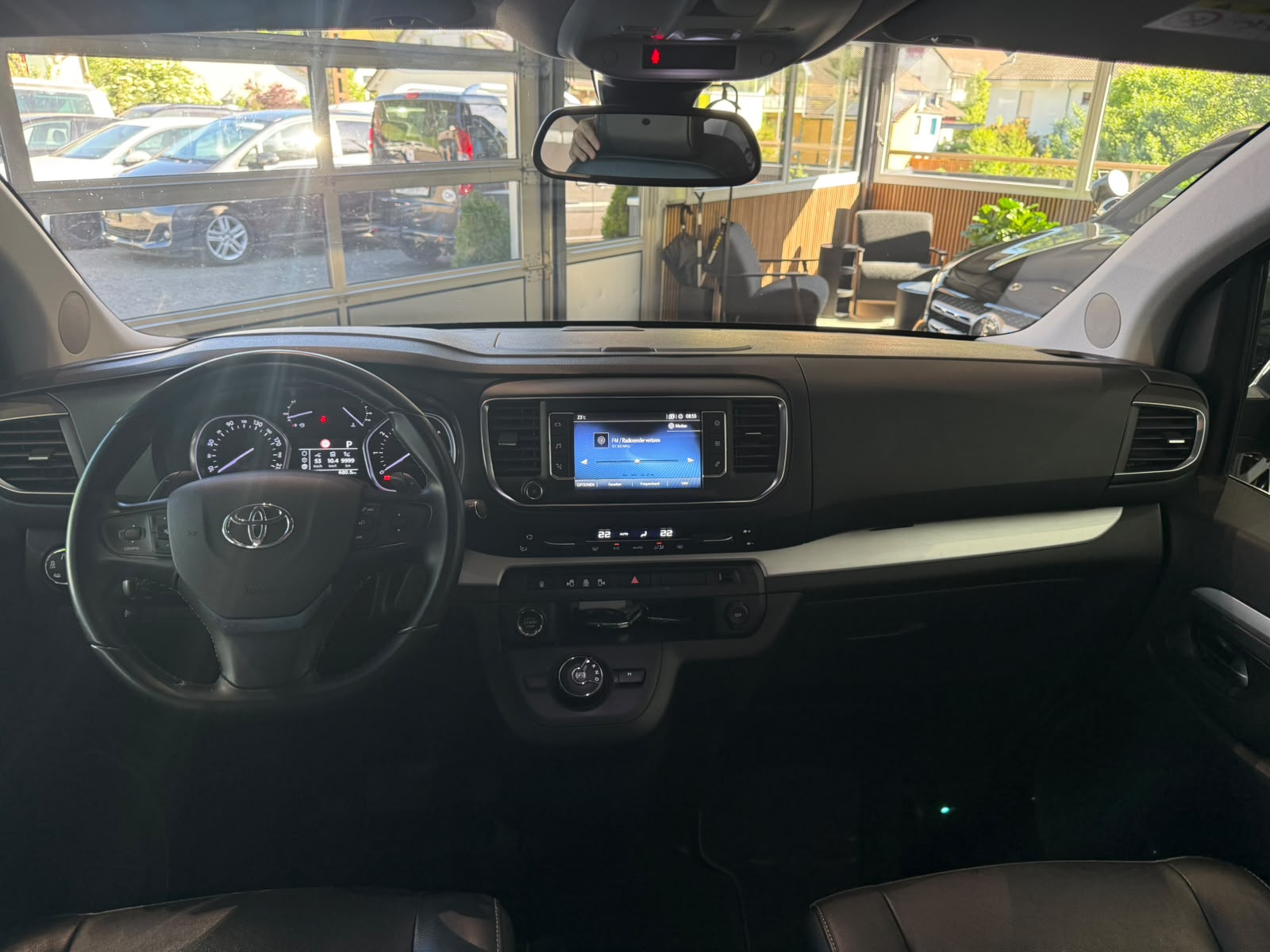 TOYOTA Proace Verso 2.0 D-4D VIP Long Automatic-image-8