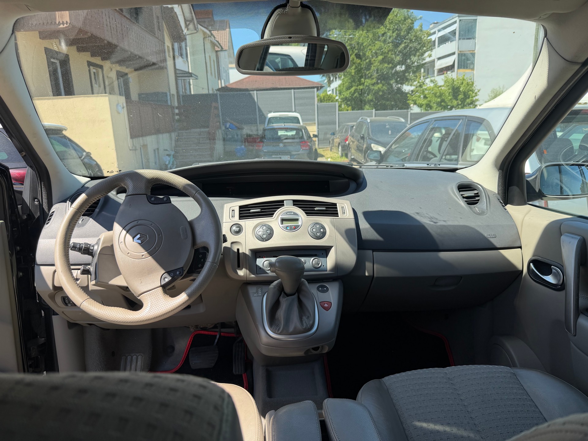 RENAULT Scénic 2.0 16V Privilège-image-7