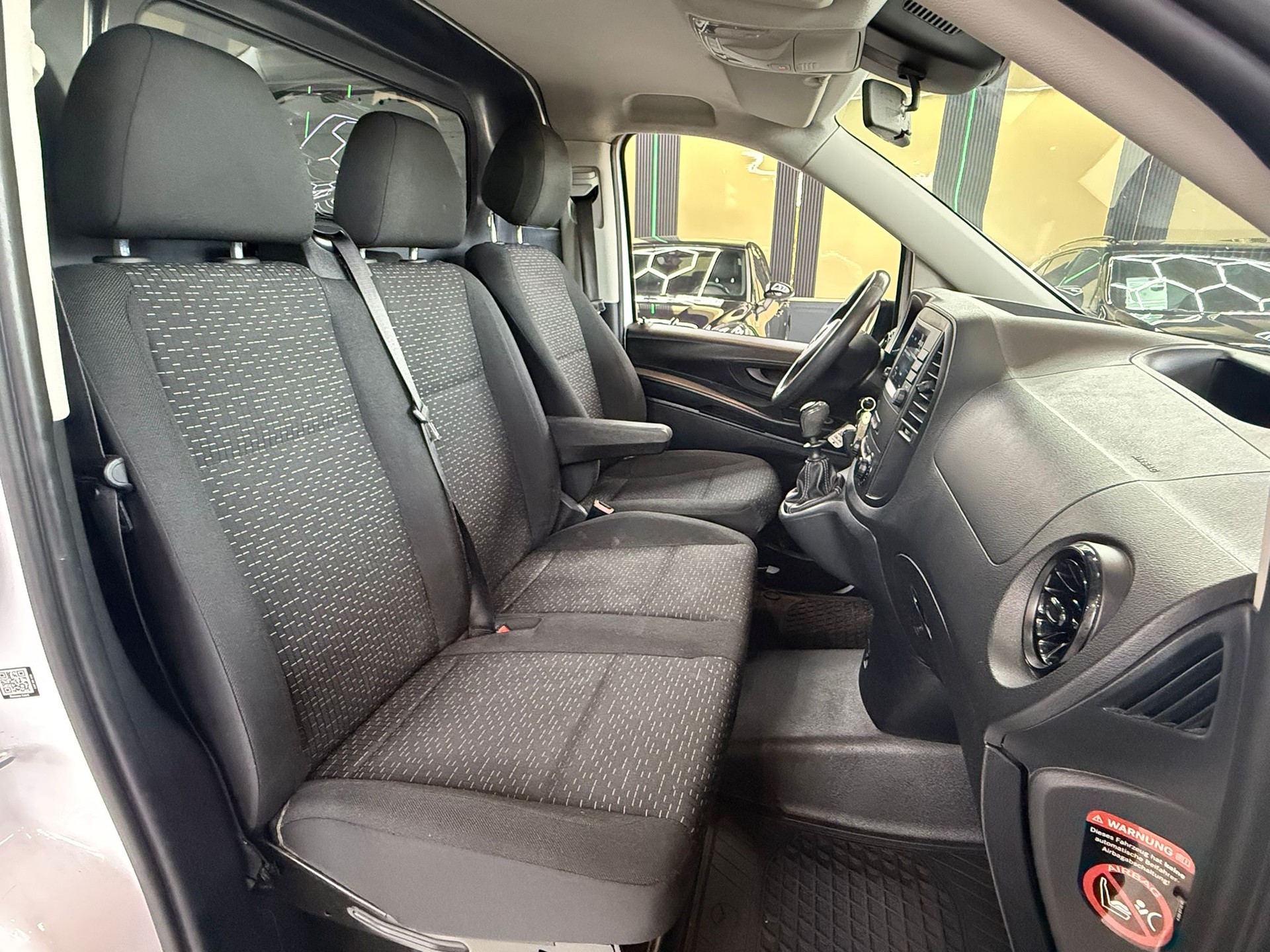 MERCEDES-BENZ Vito 110 CDI Lang FWD Pro-image-11