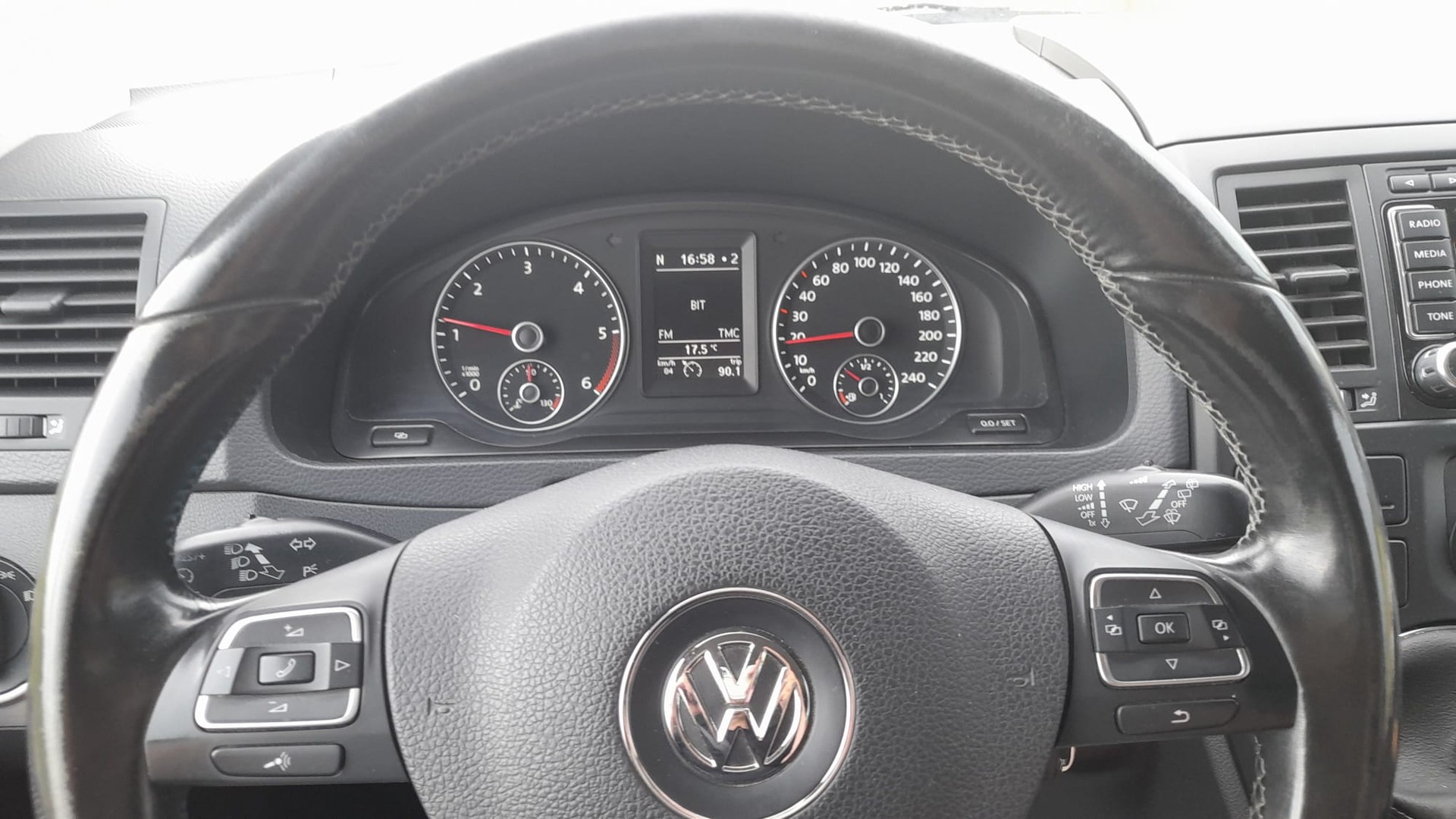 VW T5 Multivan 2.0 TDI CR Family Team 4Motion-image-7