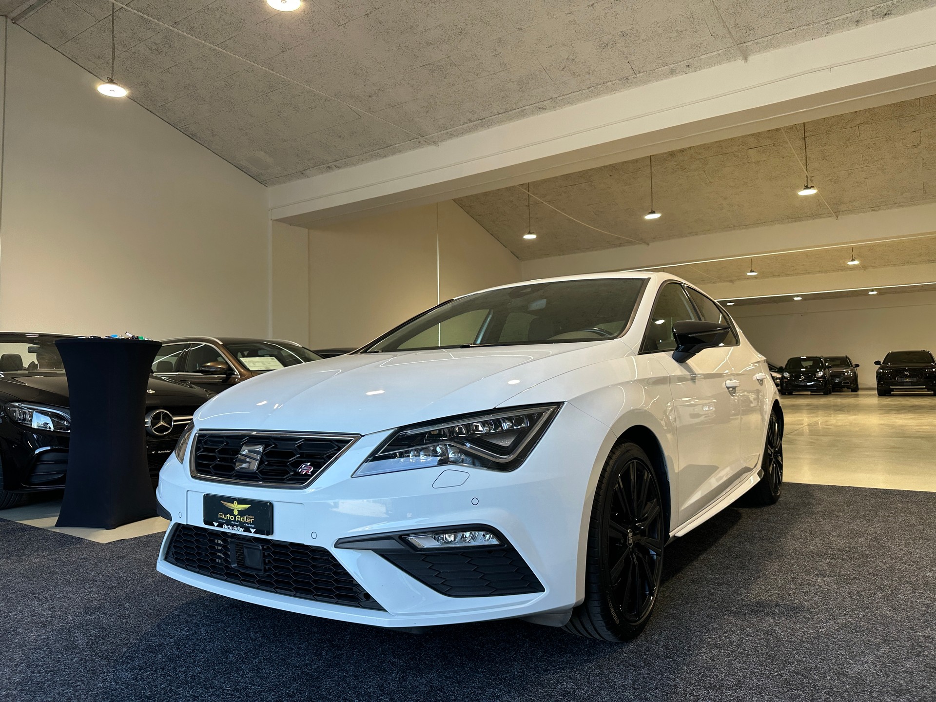 SEAT Leon 1.8 TSI FR DSG-showroom-element-2