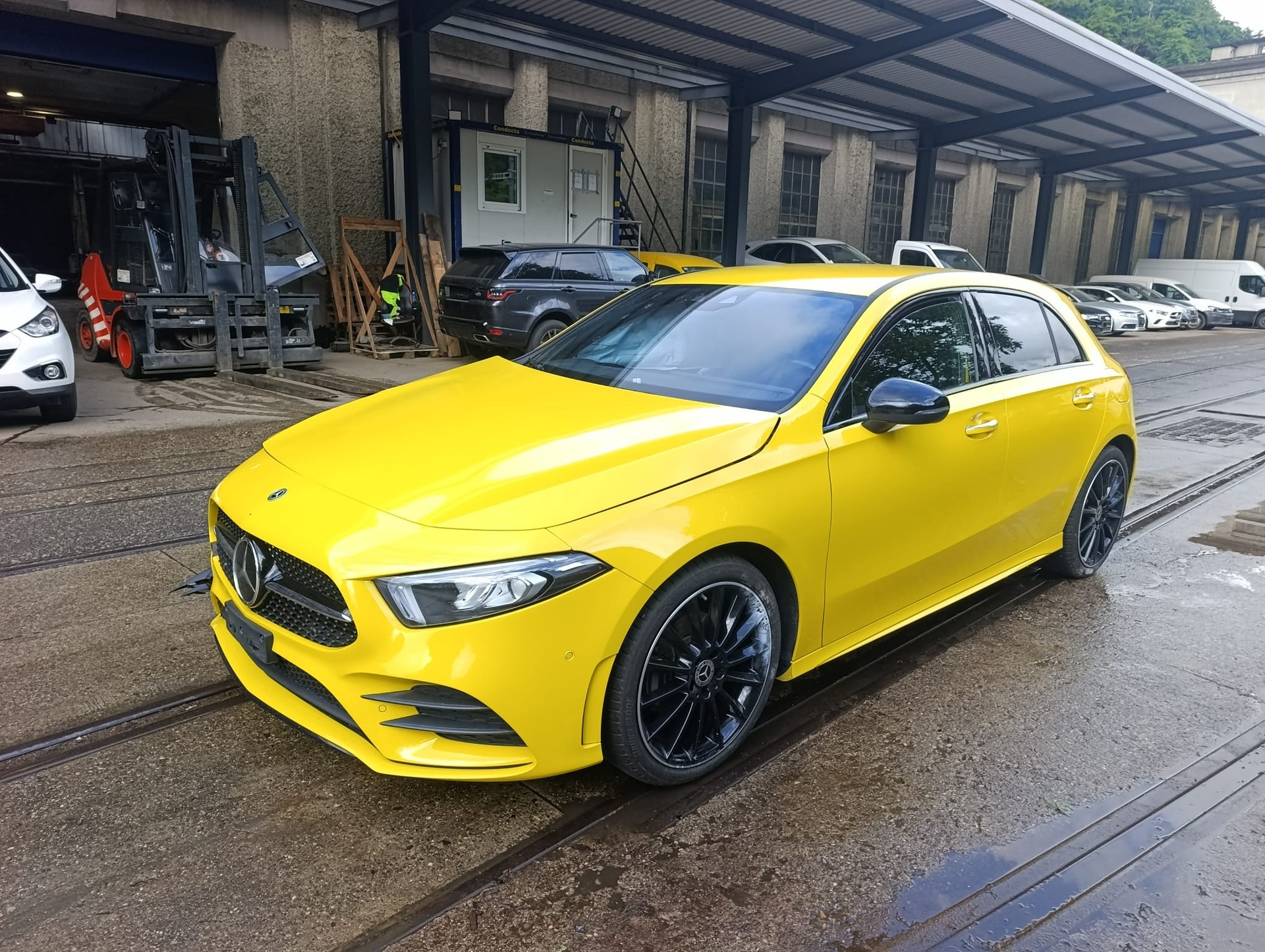 MERCEDES-BENZ A 200 4Matic AMG Line 8G-DCT-image-0