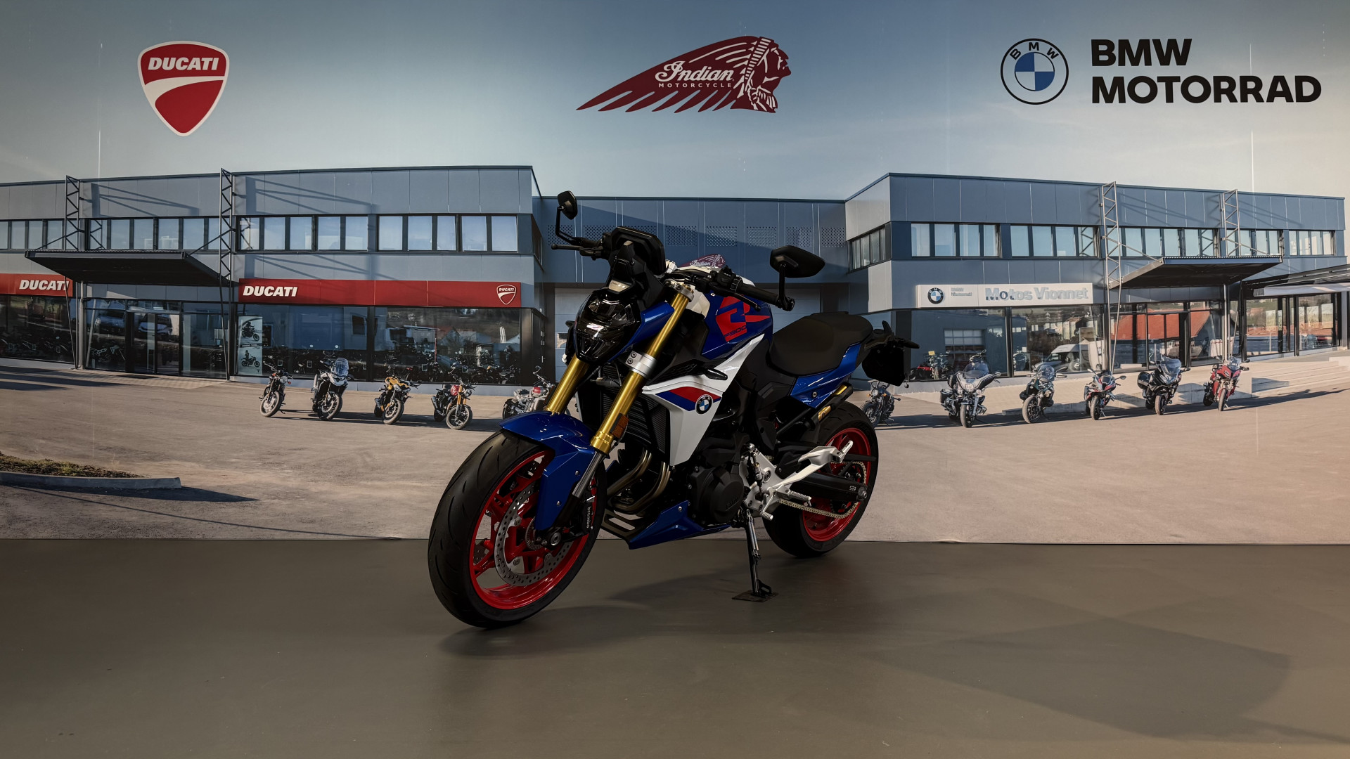 BMW F 900 R A2 Sport 35KW / Leasing à partir de 0.9%-showroom-element-2